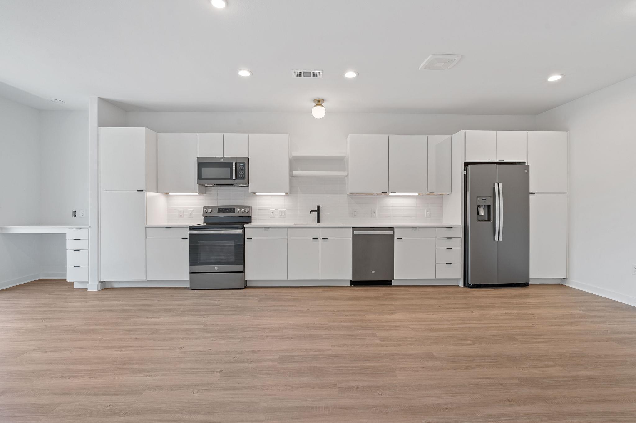 100 W Mockingbird Ln # 307, Austin, TX 78745