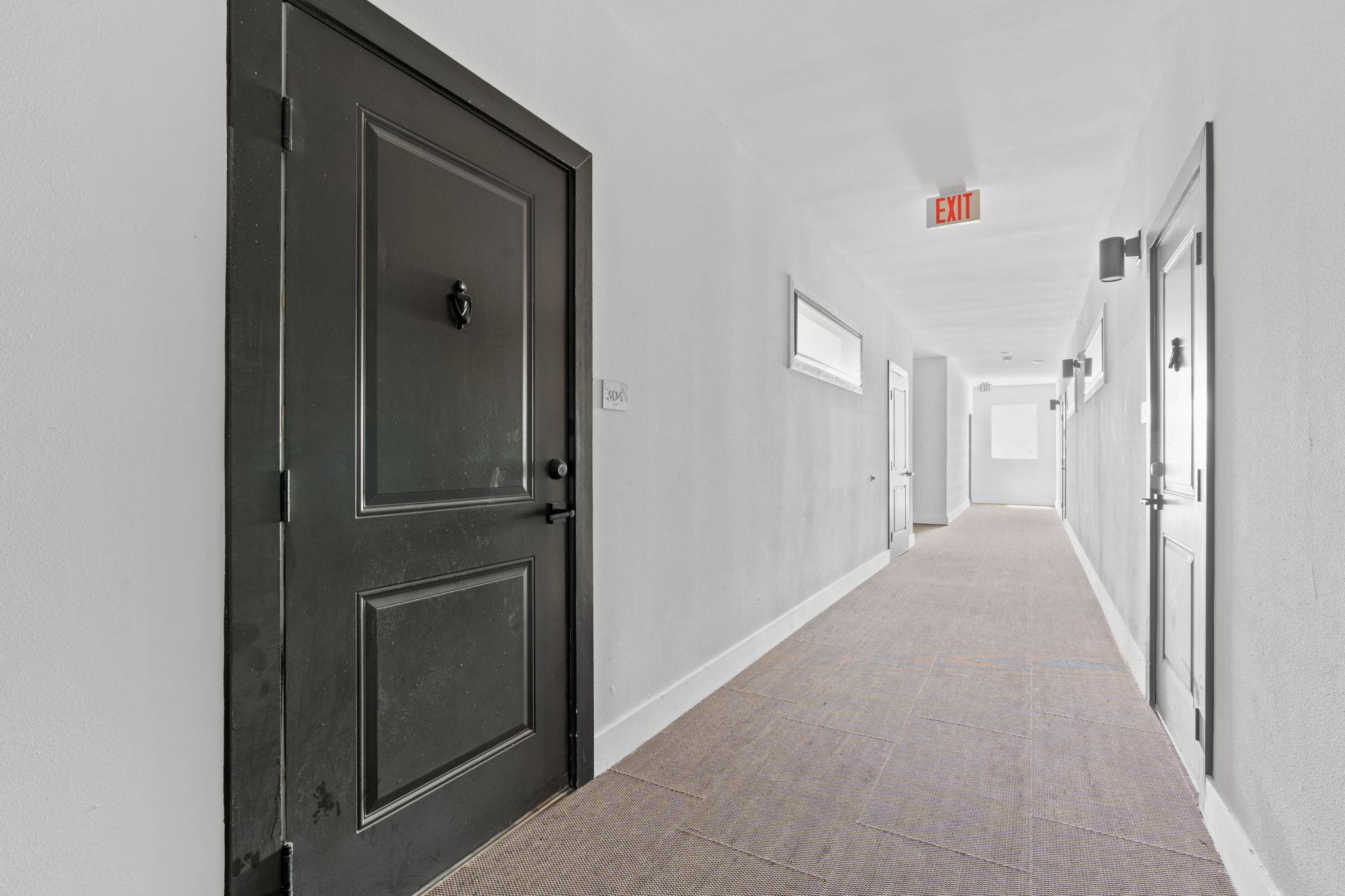 100 W Mockingbird Ln # 307, Austin, TX 78745