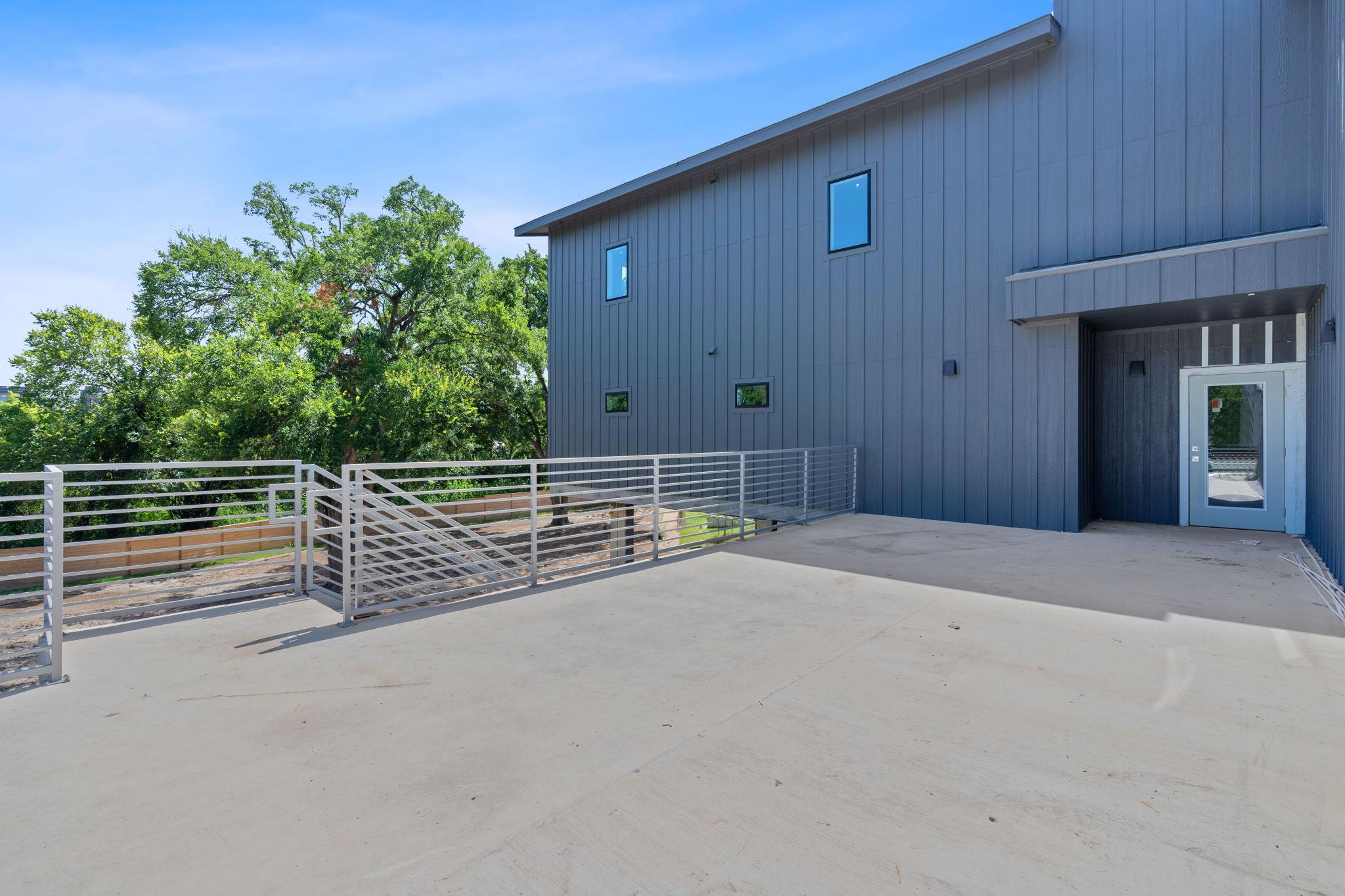 100 W Mockingbird Ln # 307, Austin, TX 78745