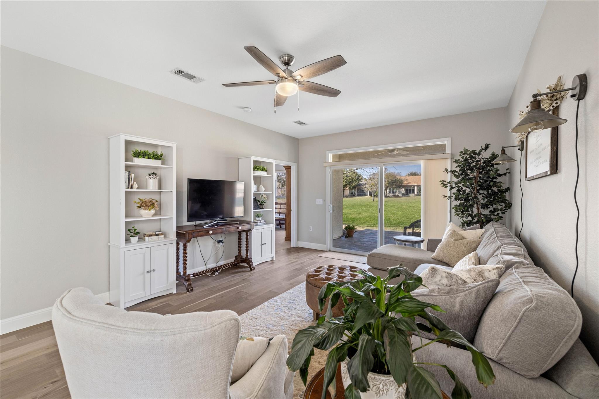 210 Crockett Loop, Georgetown, TX 78633