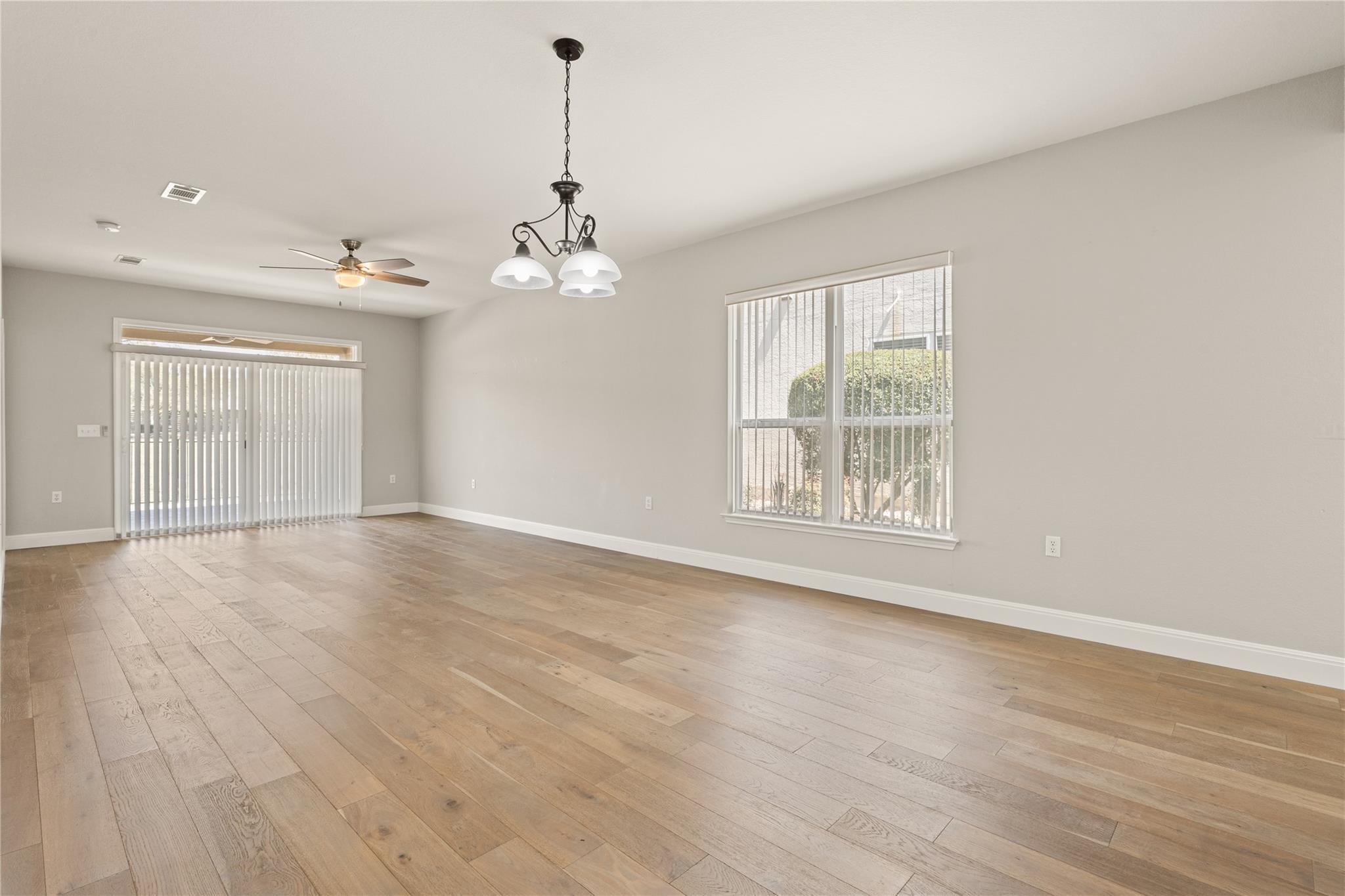 210 Crockett Loop, Georgetown, TX 78633