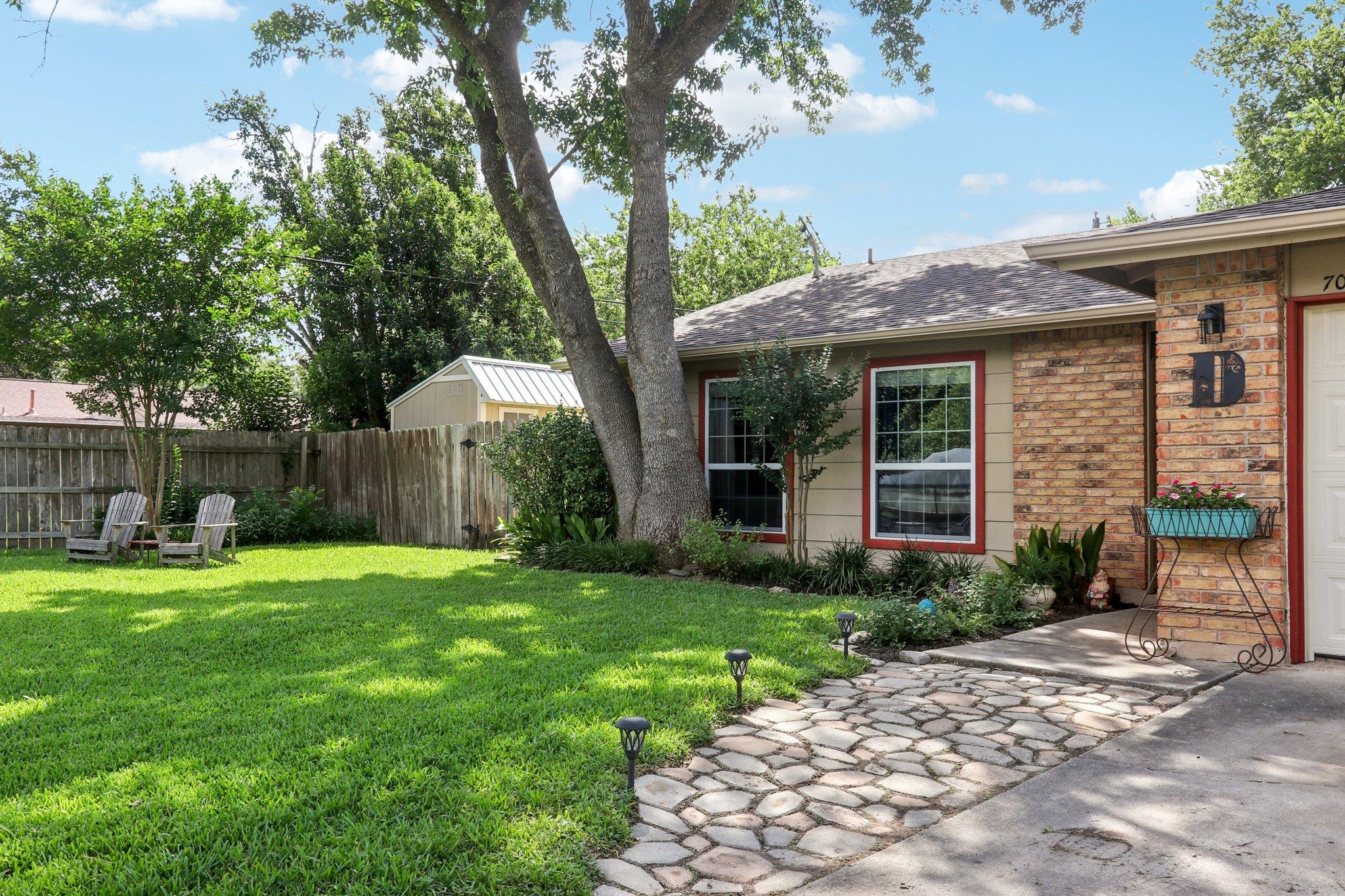 700 Dunman Dr, Georgetown, TX 78628