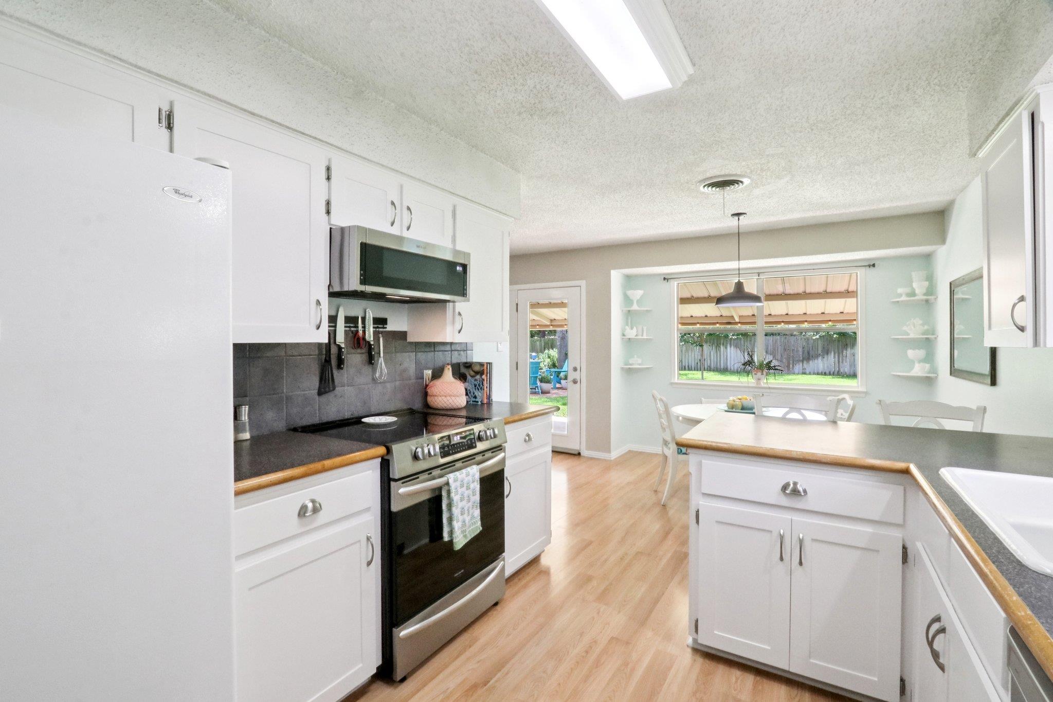 700 Dunman Dr, Georgetown, TX 78628