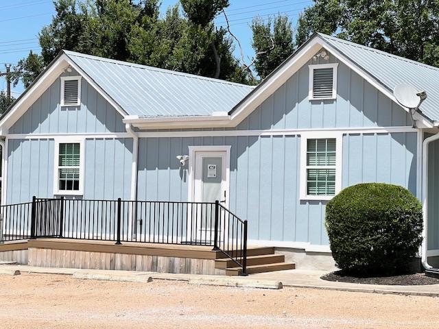 103 N West Dr, Leander, TX 78641