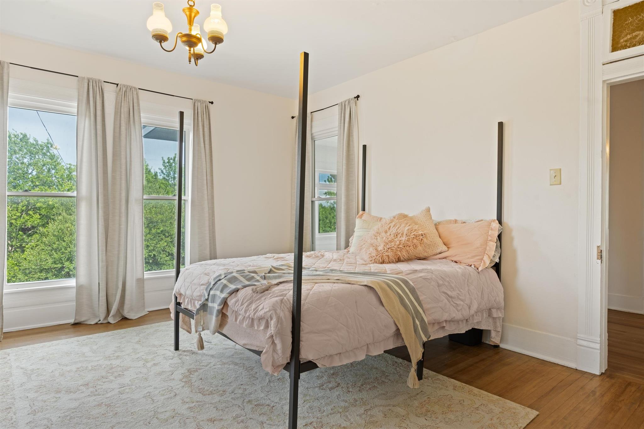 501 Branch St, Taylor, TX 76574