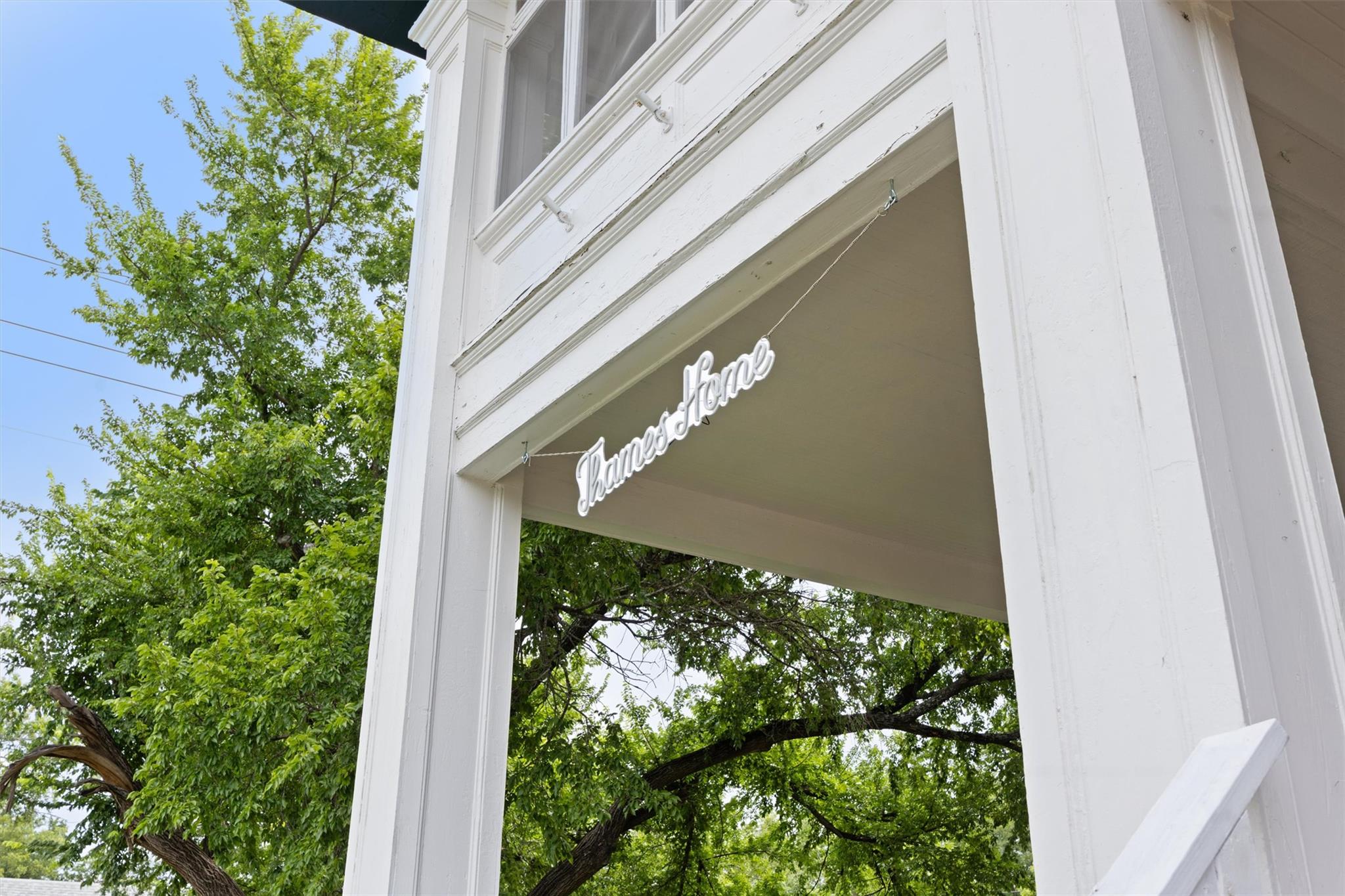 501 Branch St, Taylor, TX 76574