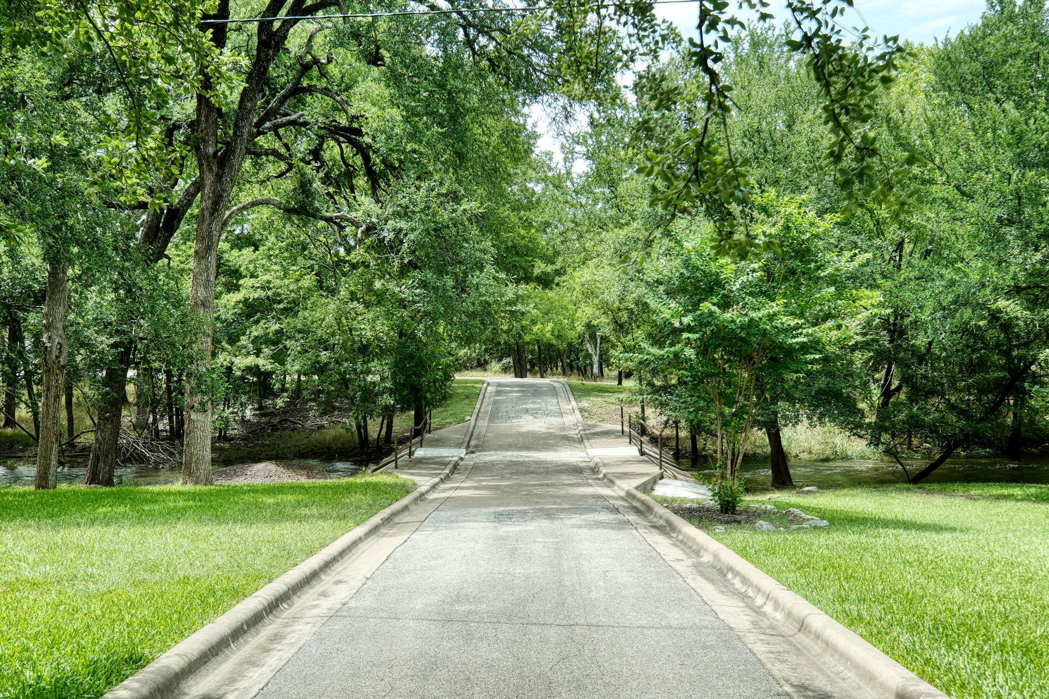 2018 Shadowbrook Cir, Round Rock, TX 78681