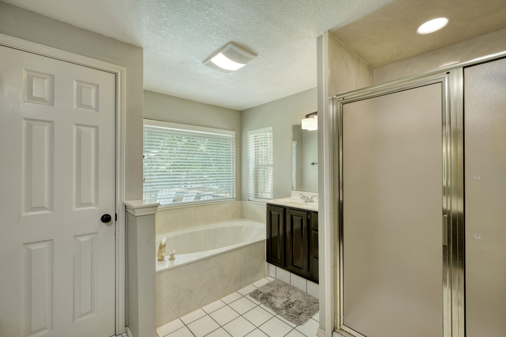 2018 Shadowbrook Cir, Round Rock, TX 78681