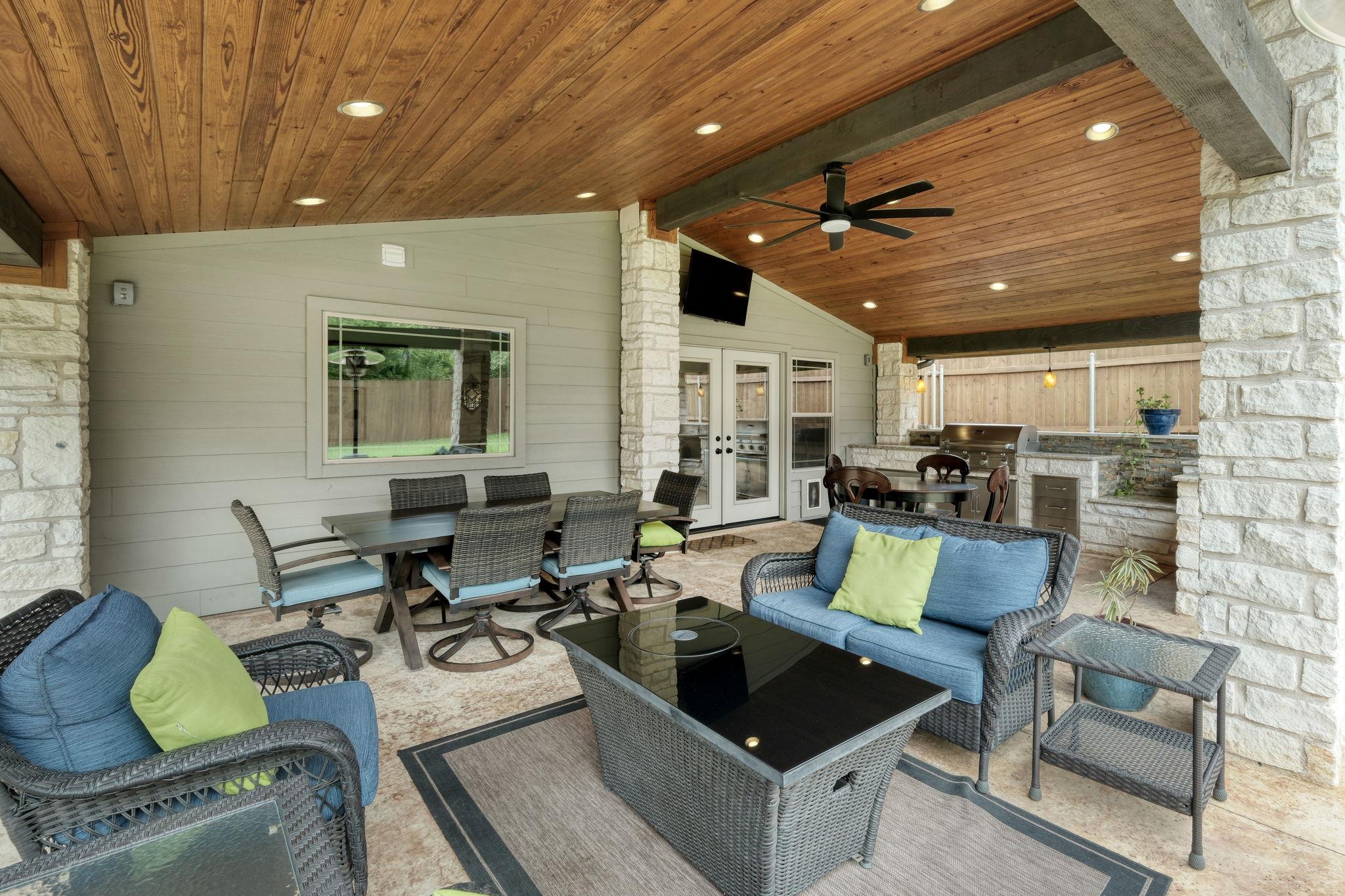 2018 Shadowbrook Cir, Round Rock, TX 78681