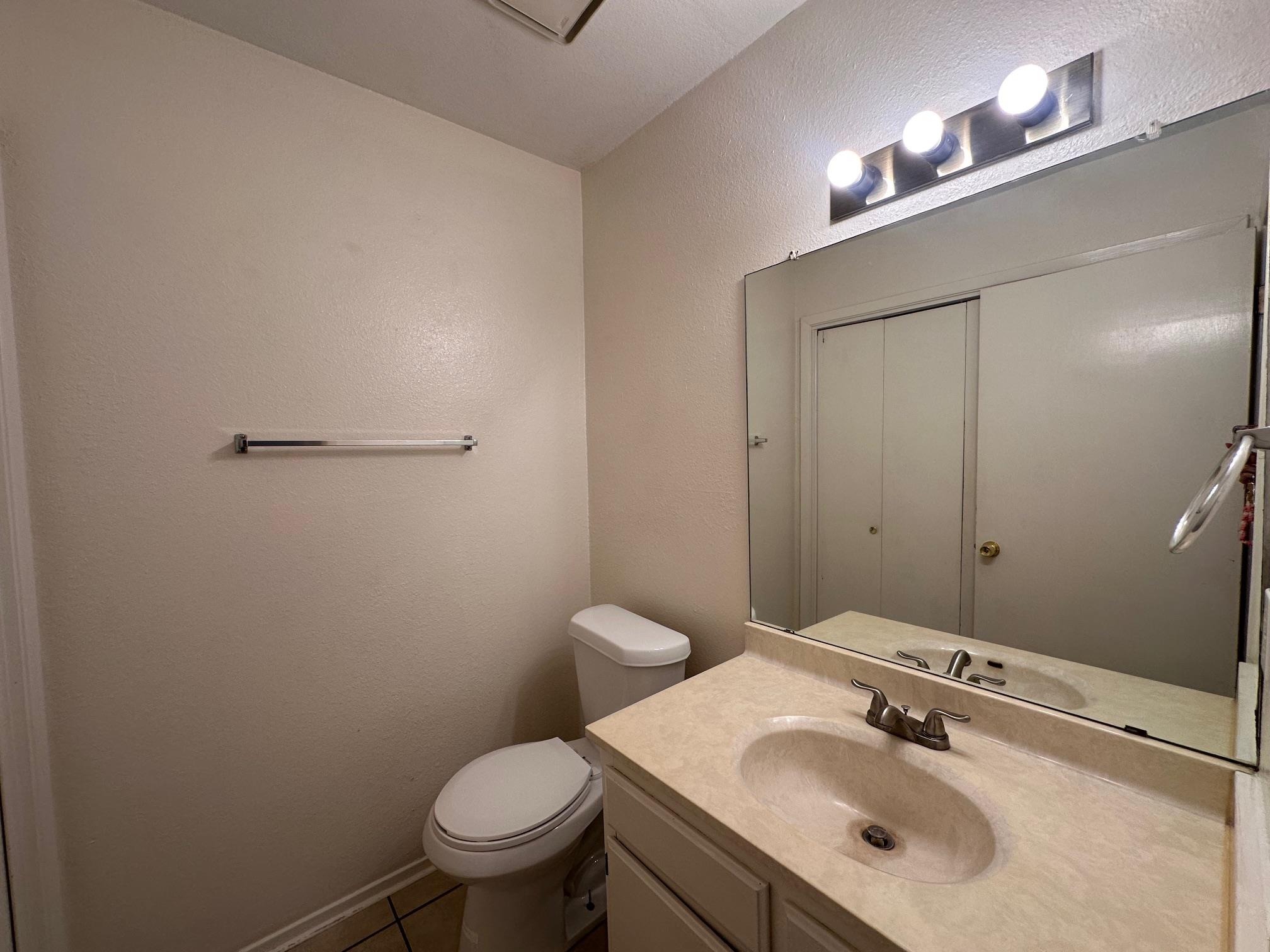 1007 Water St # 104, Bastrop, TX 78602