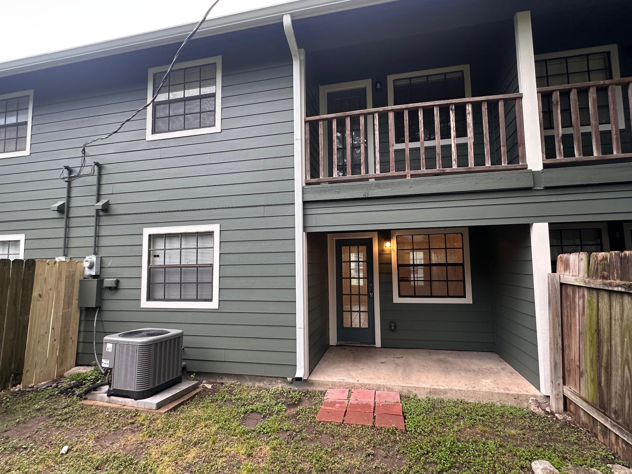 1007 Water St # 104, Bastrop, TX 78602