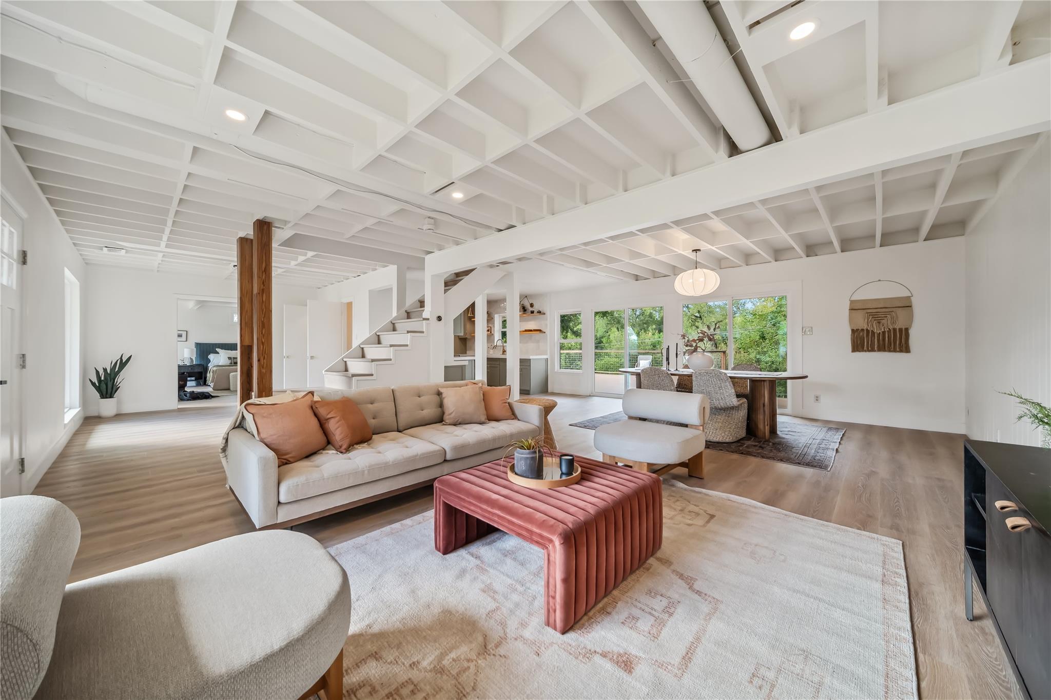 5202 Woodmoor Dr, Austin, TX 78721