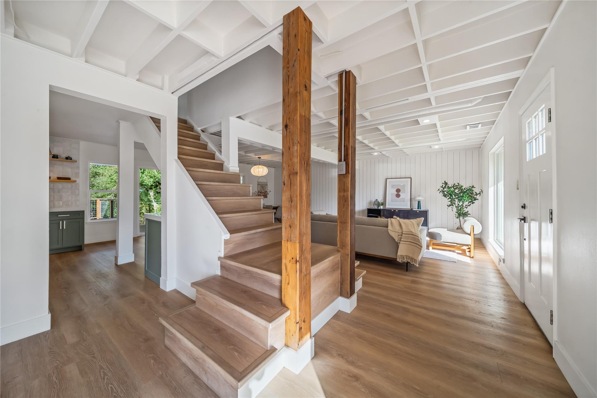 5202 Woodmoor Dr, Austin, TX 78721