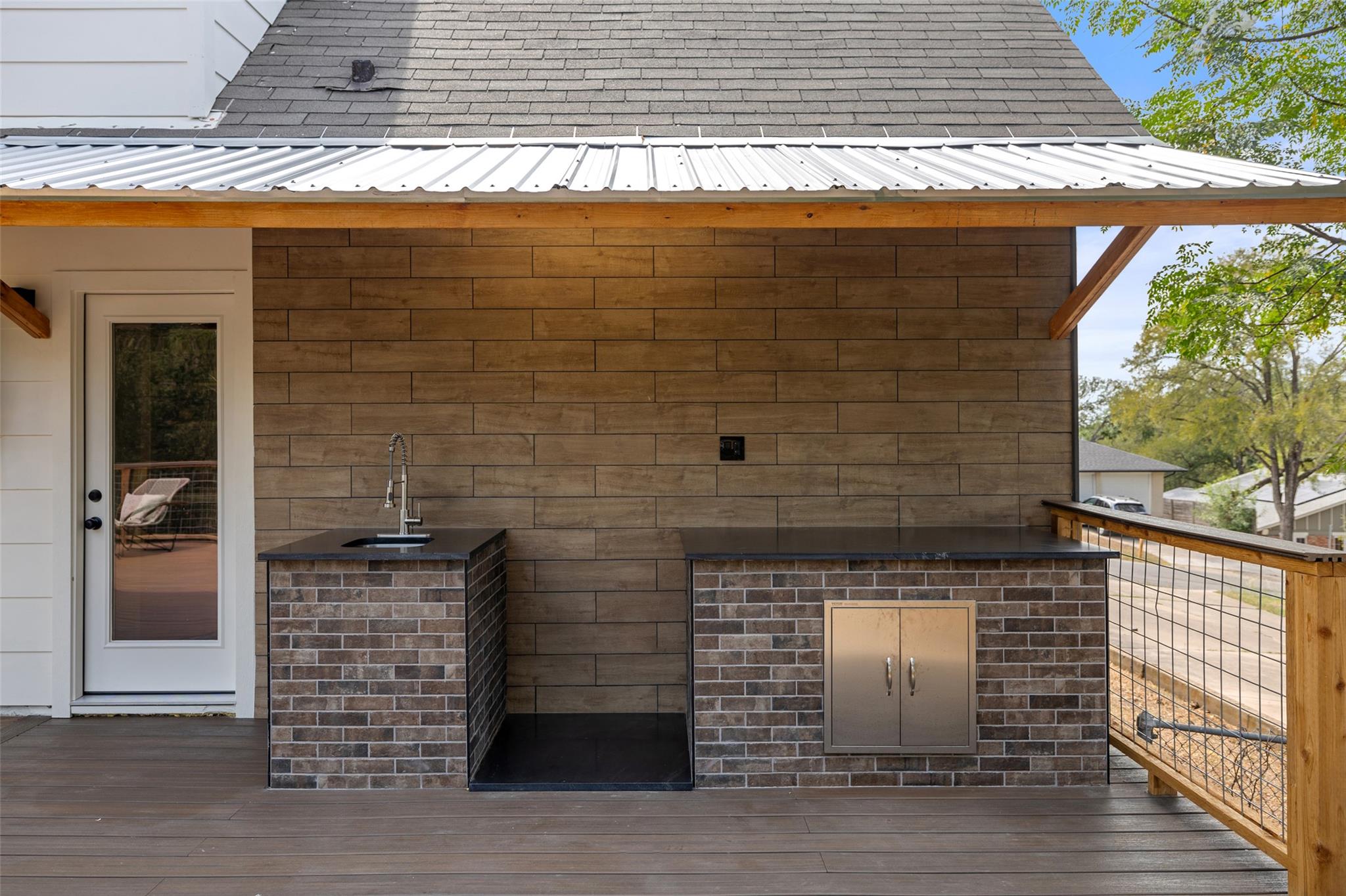 5202 Woodmoor Dr, Austin, TX 78721