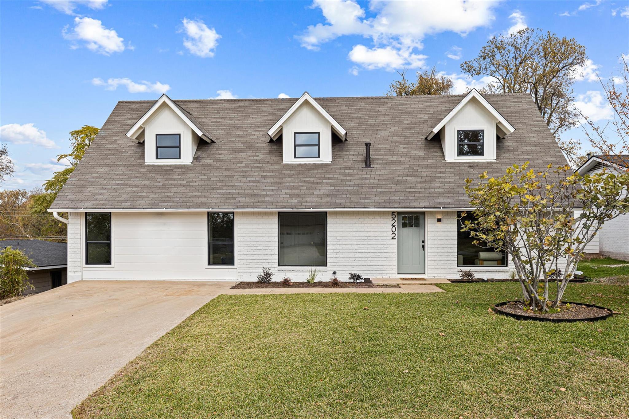 5202 Woodmoor Dr, Austin, TX 78721