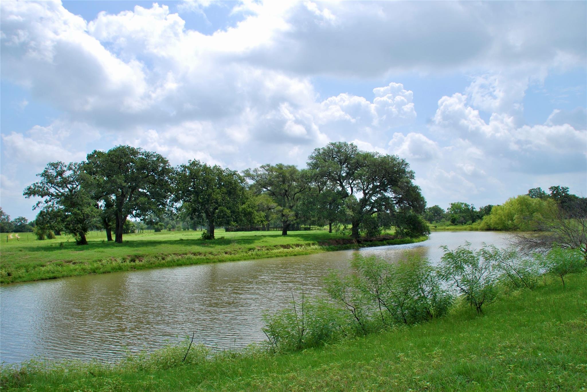 4361 US Highway 77 S, Hallettsville, TX 77964