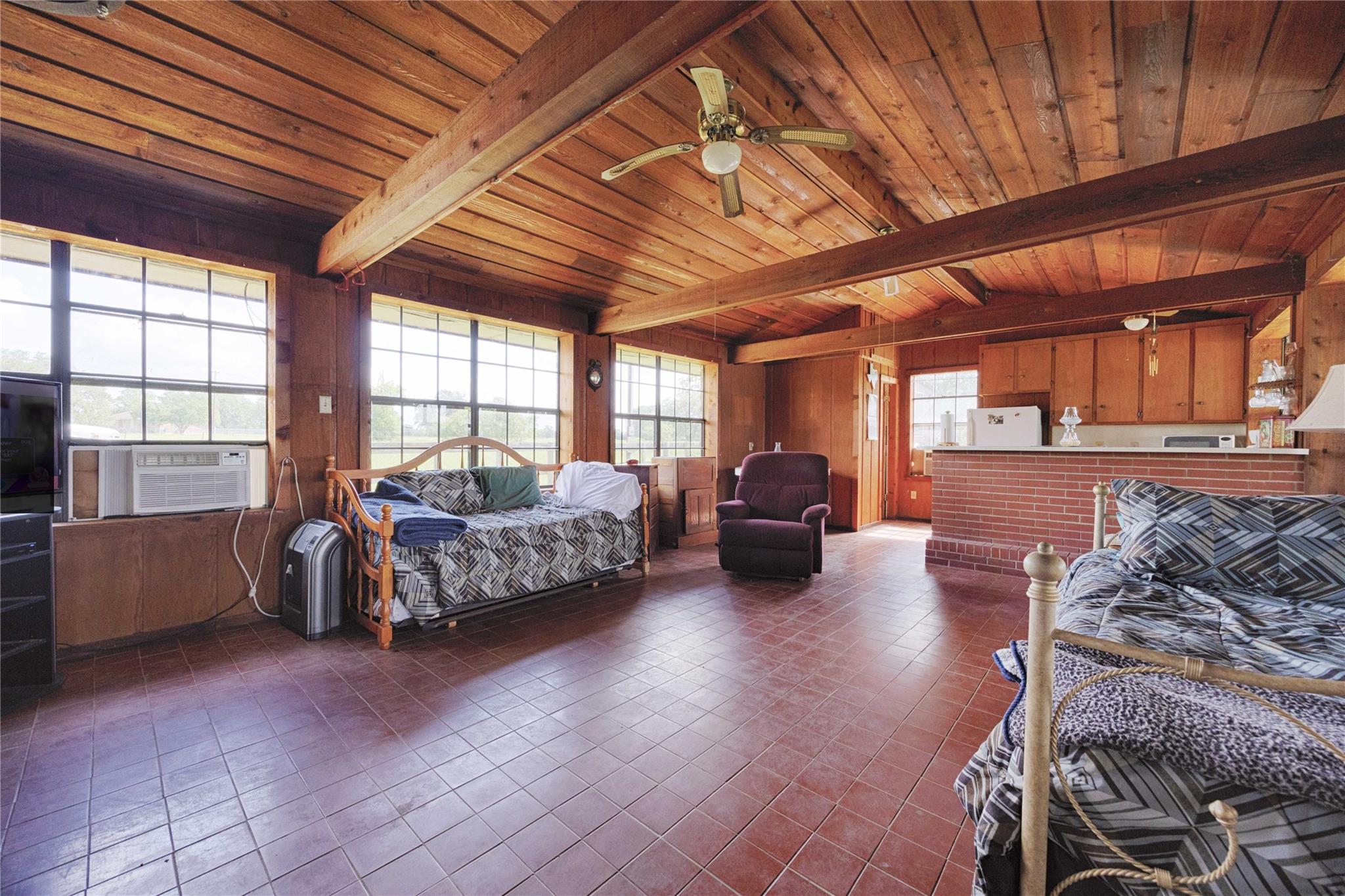 4361 US Highway 77 S, Hallettsville, TX 77964