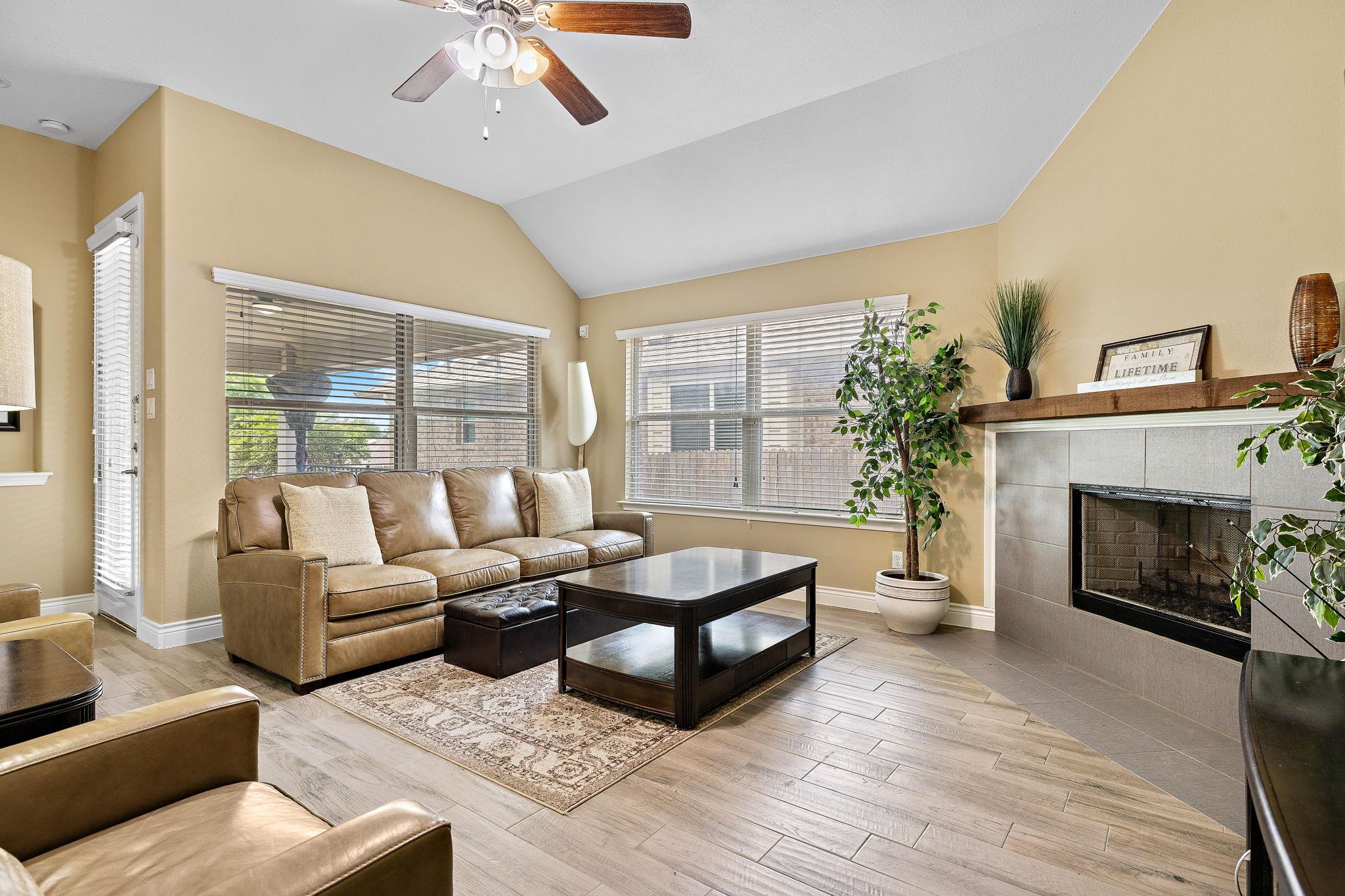 163 Mount Ellen St, Hutto, TX 78634