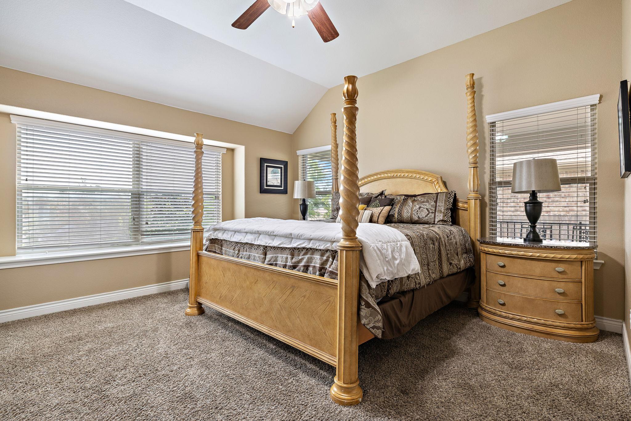 163 Mount Ellen St, Hutto, TX 78634