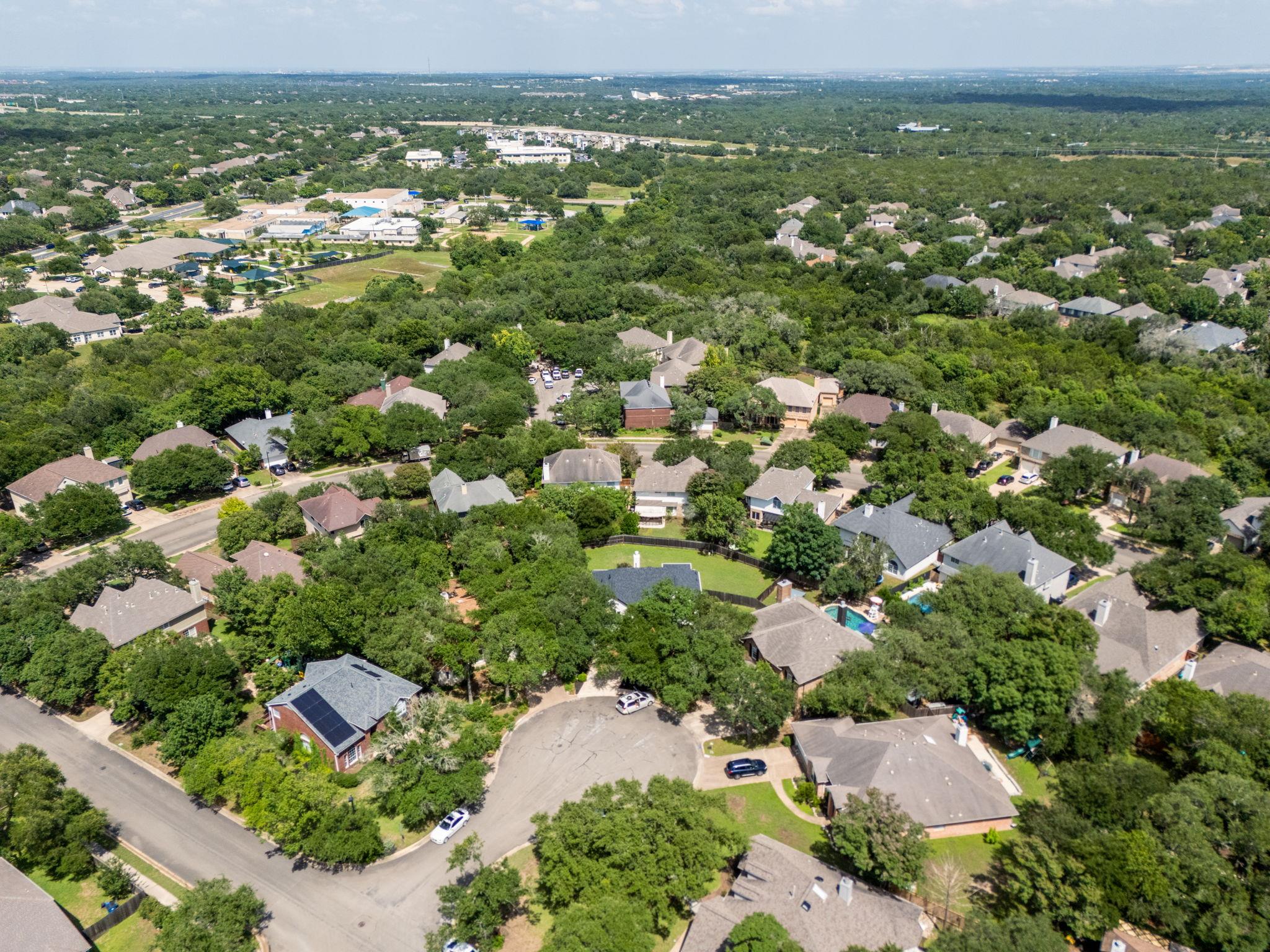 6000 Roxbury Ln, Austin, TX 78739