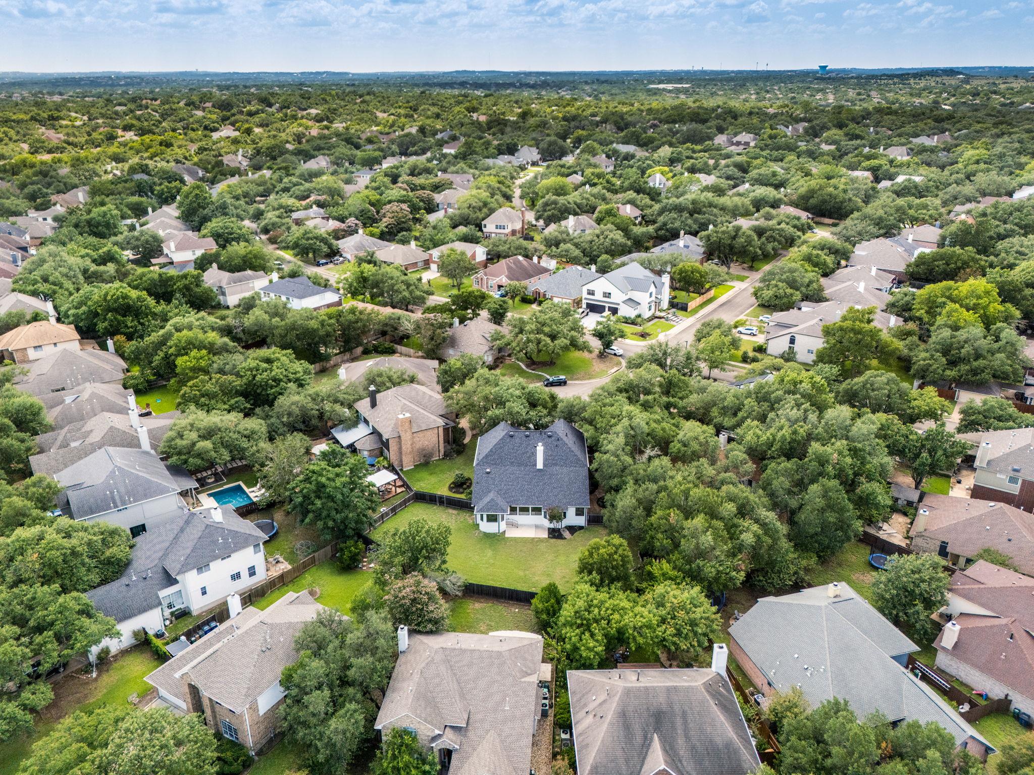 6000 Roxbury Ln, Austin, TX 78739