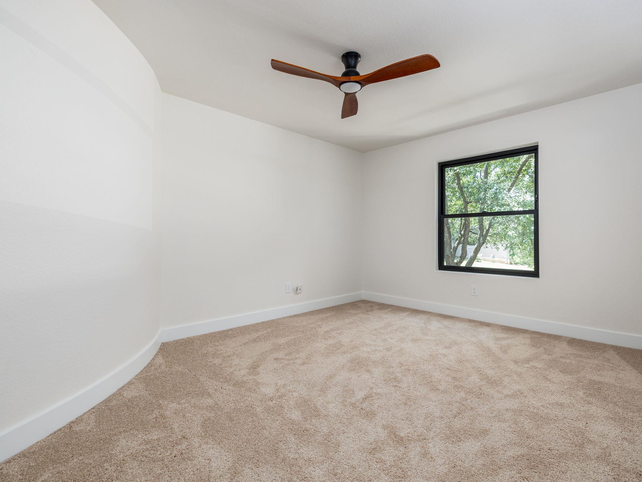 6000 Roxbury Ln, Austin, TX 78739