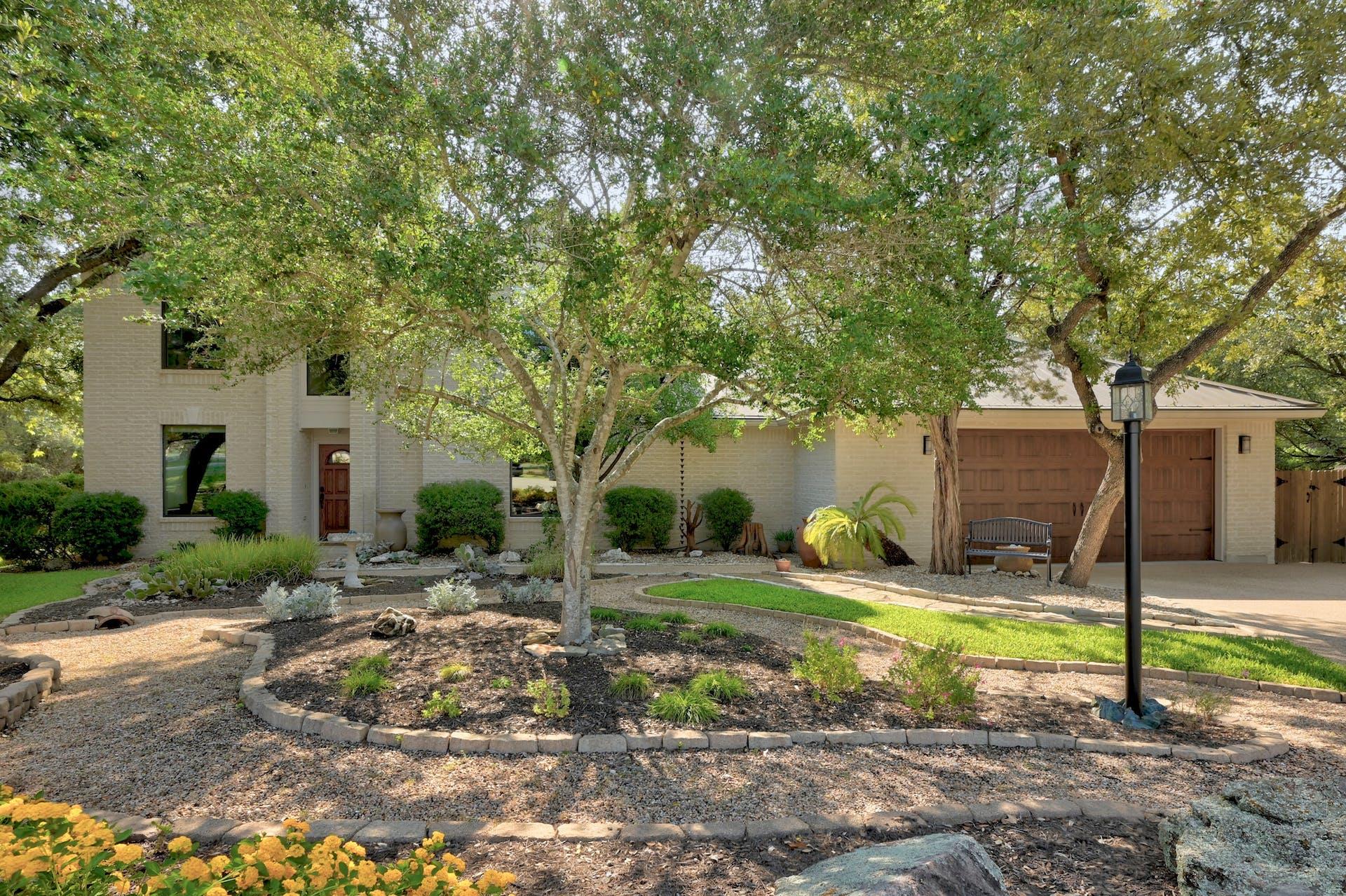 136 SAILORS Run, Lakeway, TX 78734