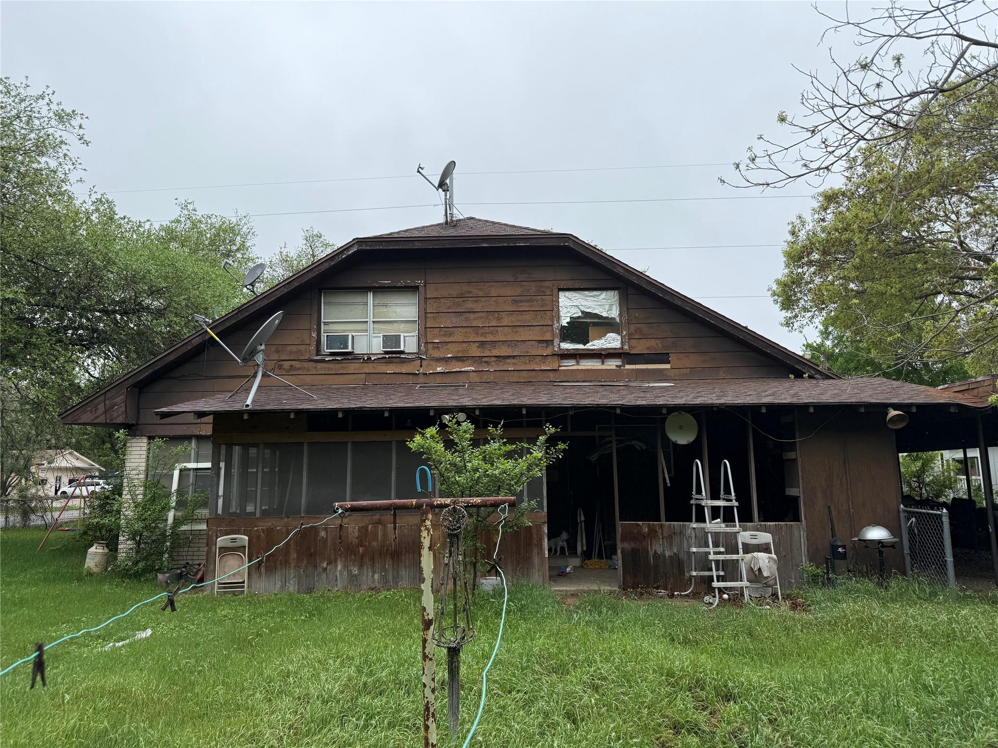 101 N Kings Trl, Little River Academy, TX 76554