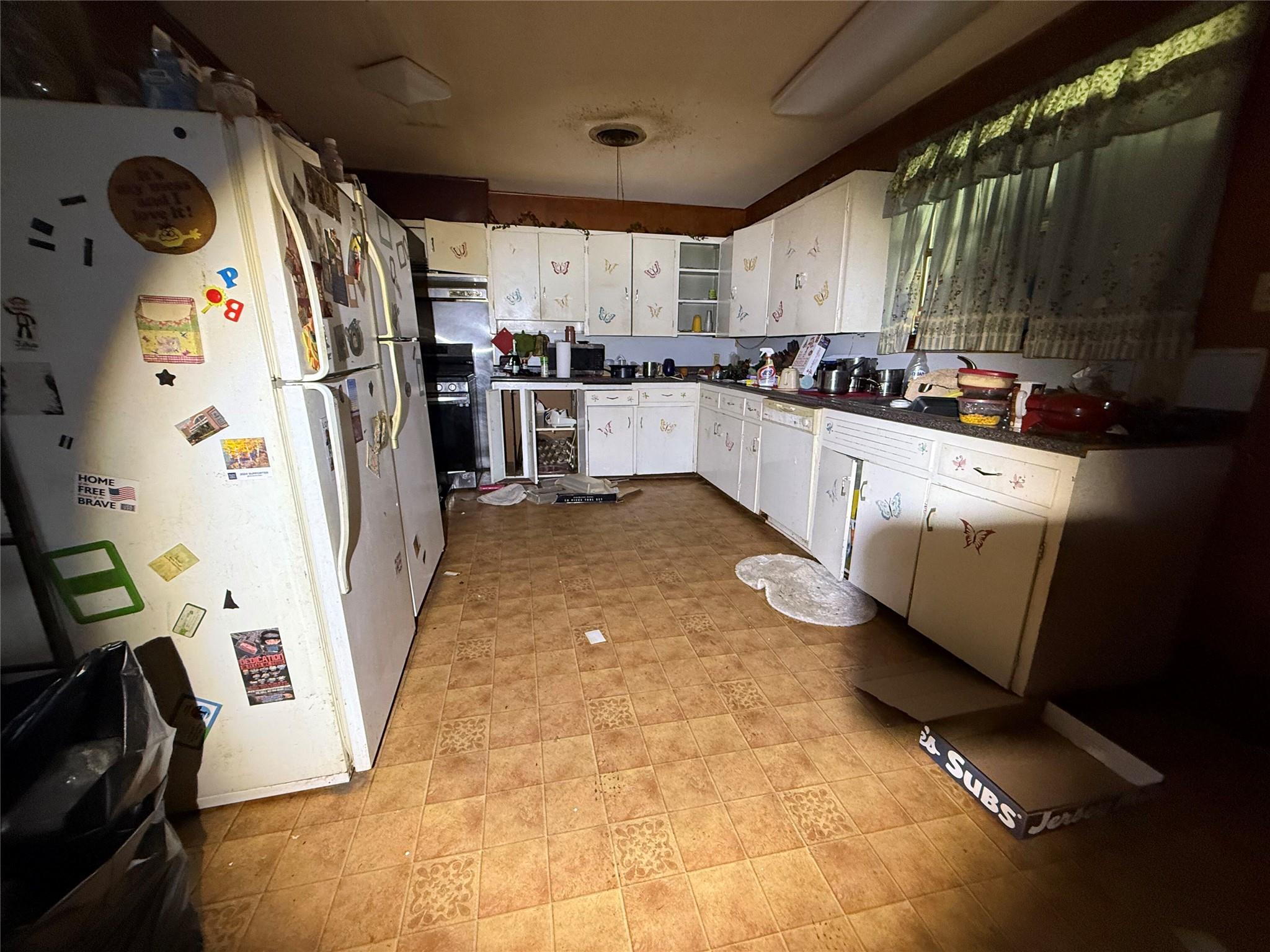 101 N Kings Trl, Little River Academy, TX 76554