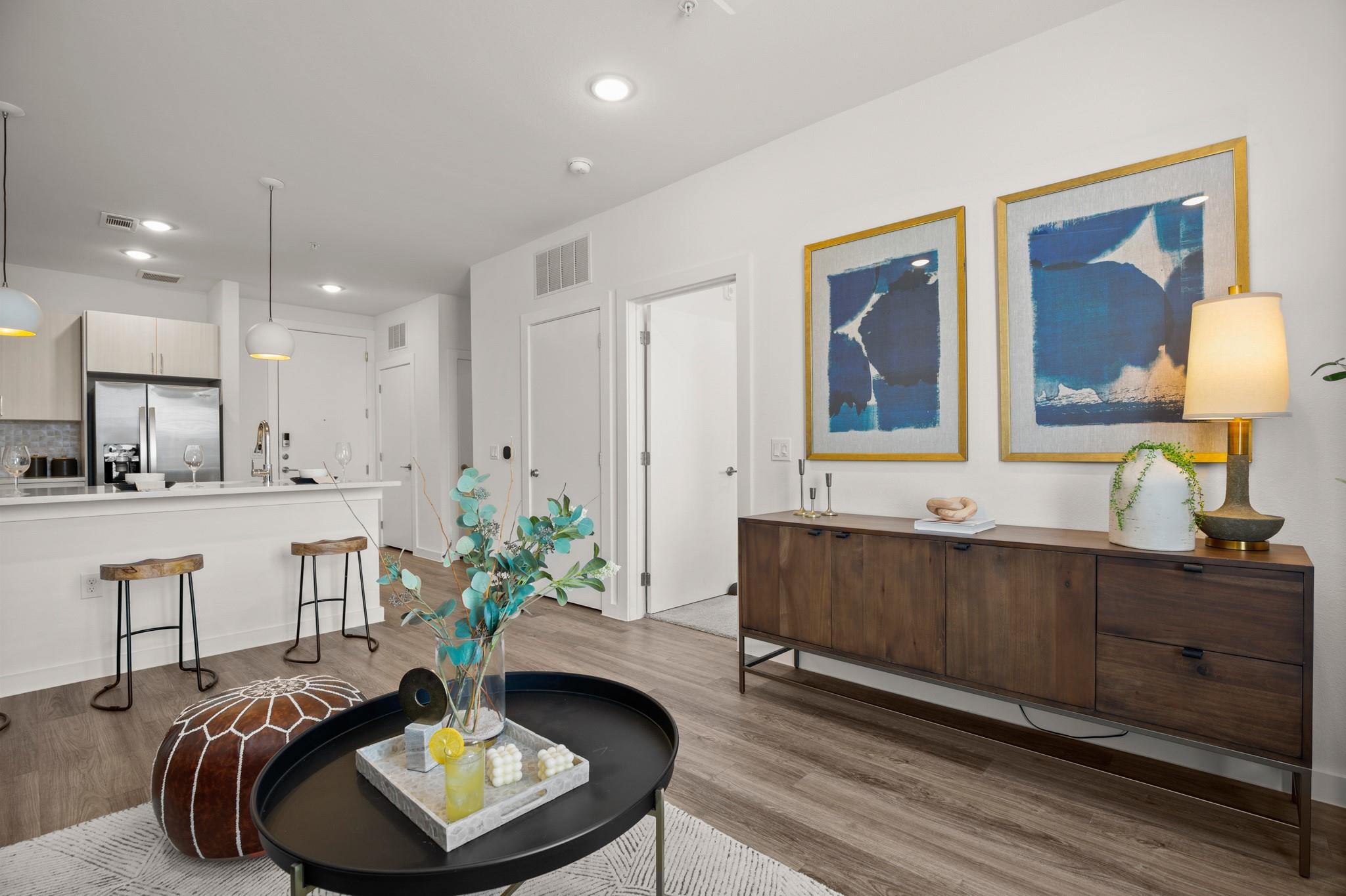 6324 N Lamar Blvd # 216, Austin, TX 78752