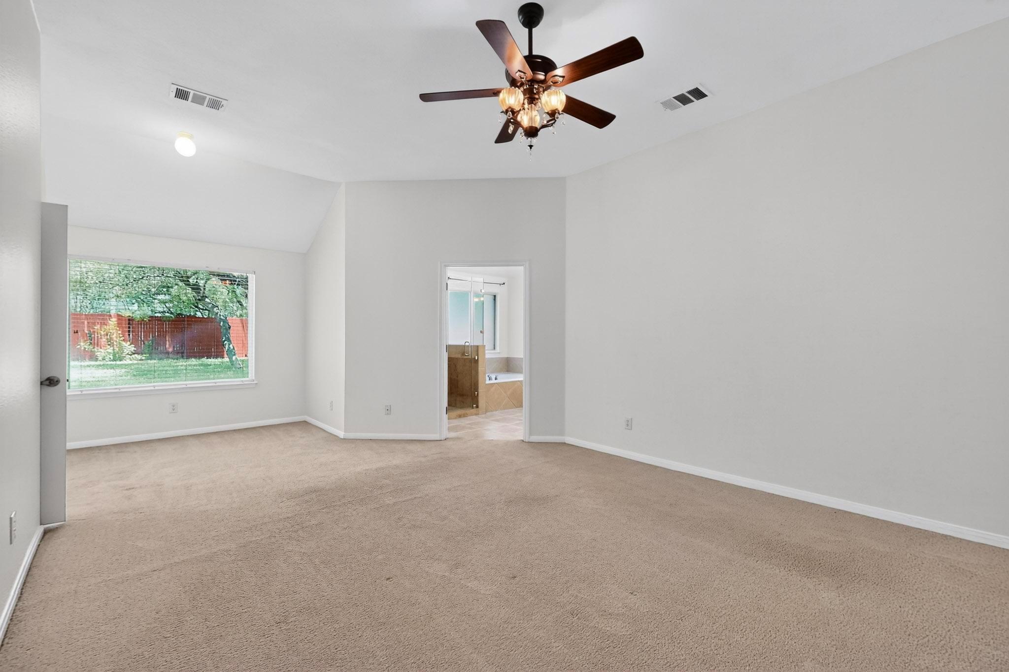 360 Canterbury Dr, Austin, TX 78737