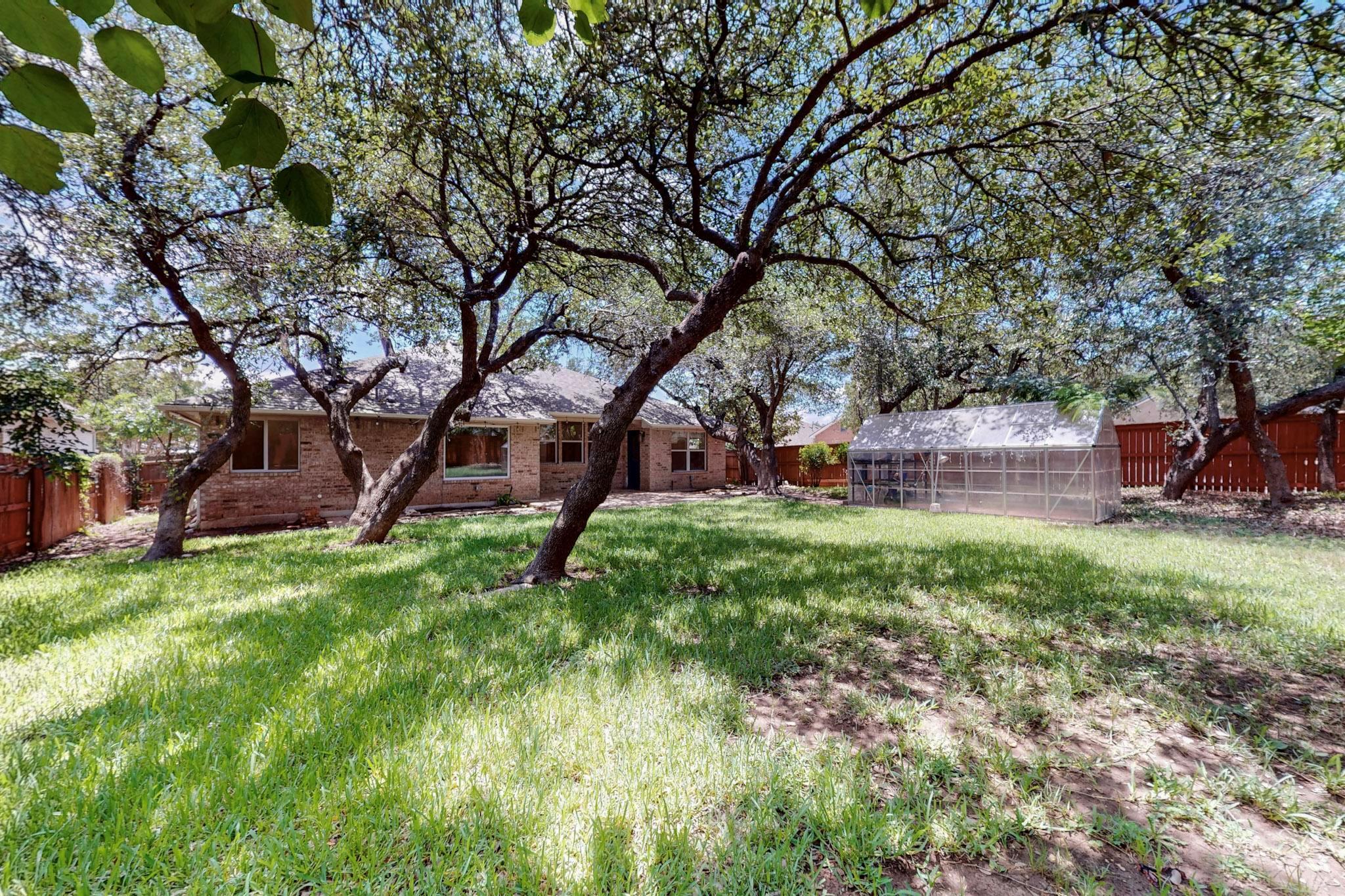 360 Canterbury Dr, Austin, TX 78737