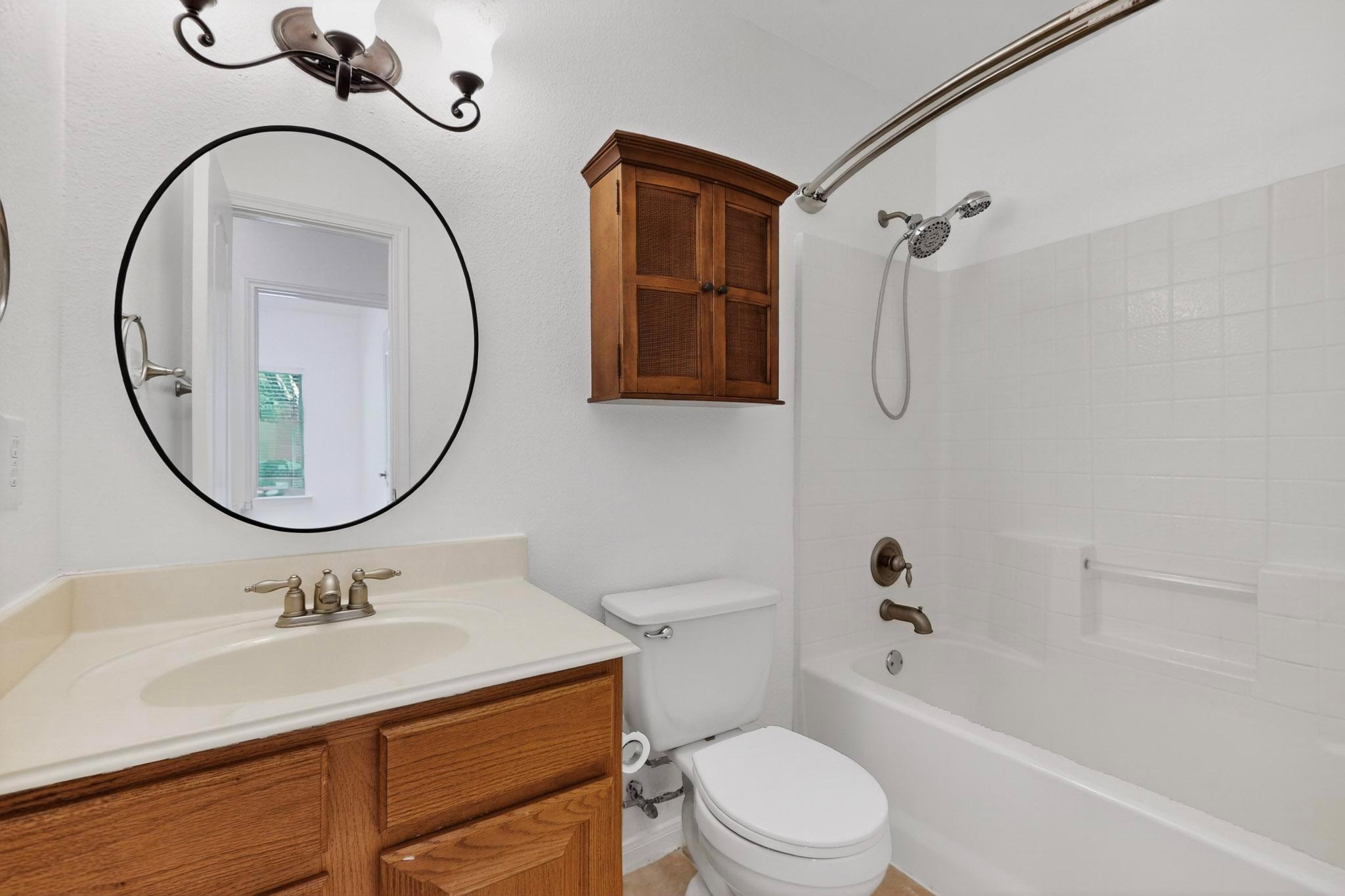 360 Canterbury Dr, Austin, TX 78737