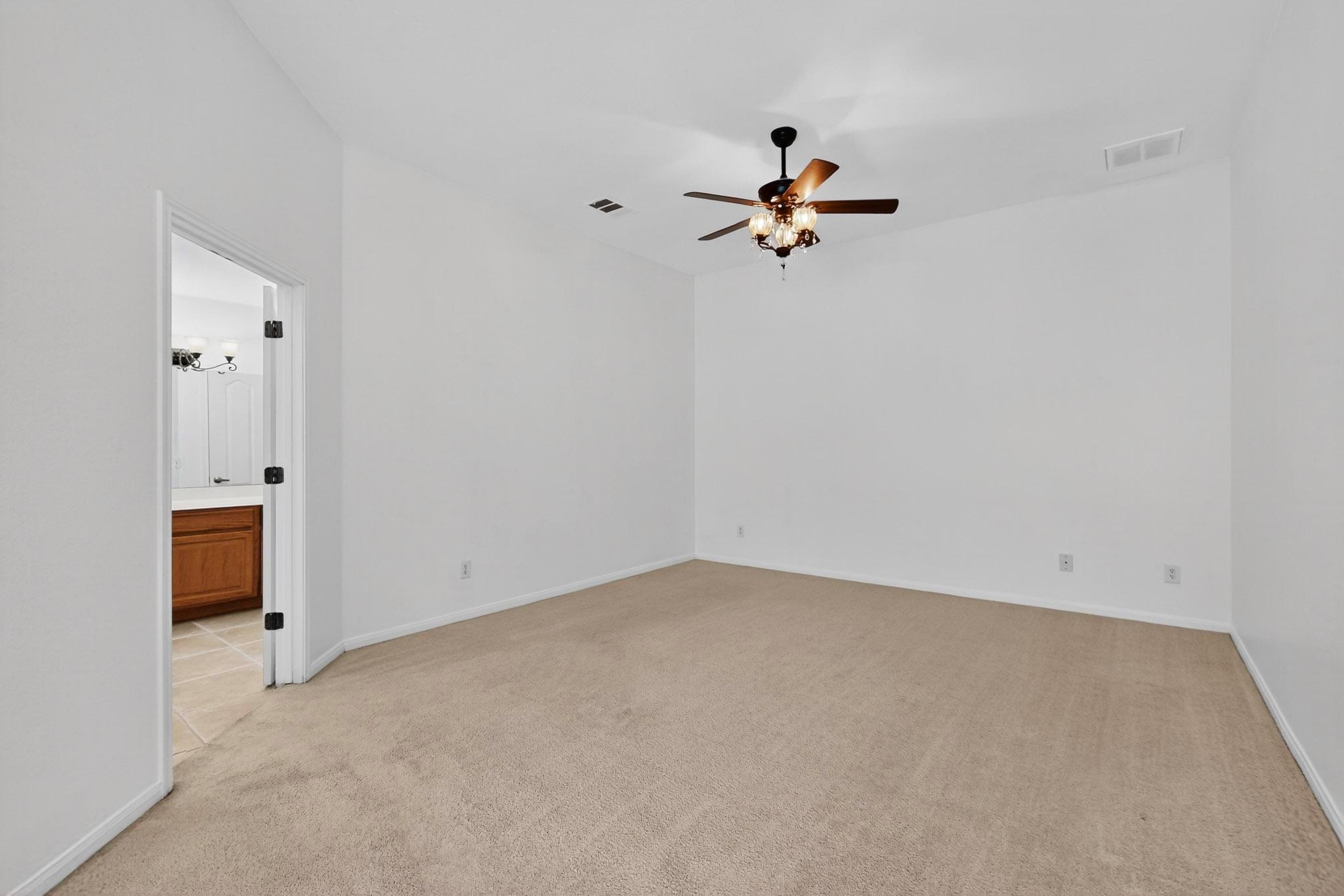 360 Canterbury Dr, Austin, TX 78737