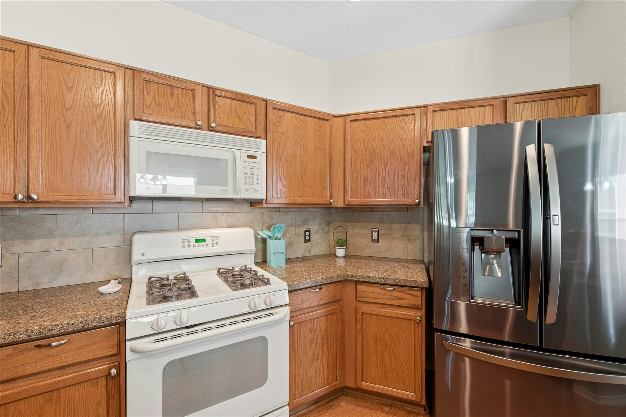 611 Farm Hill Dr, Georgetown, TX 78633