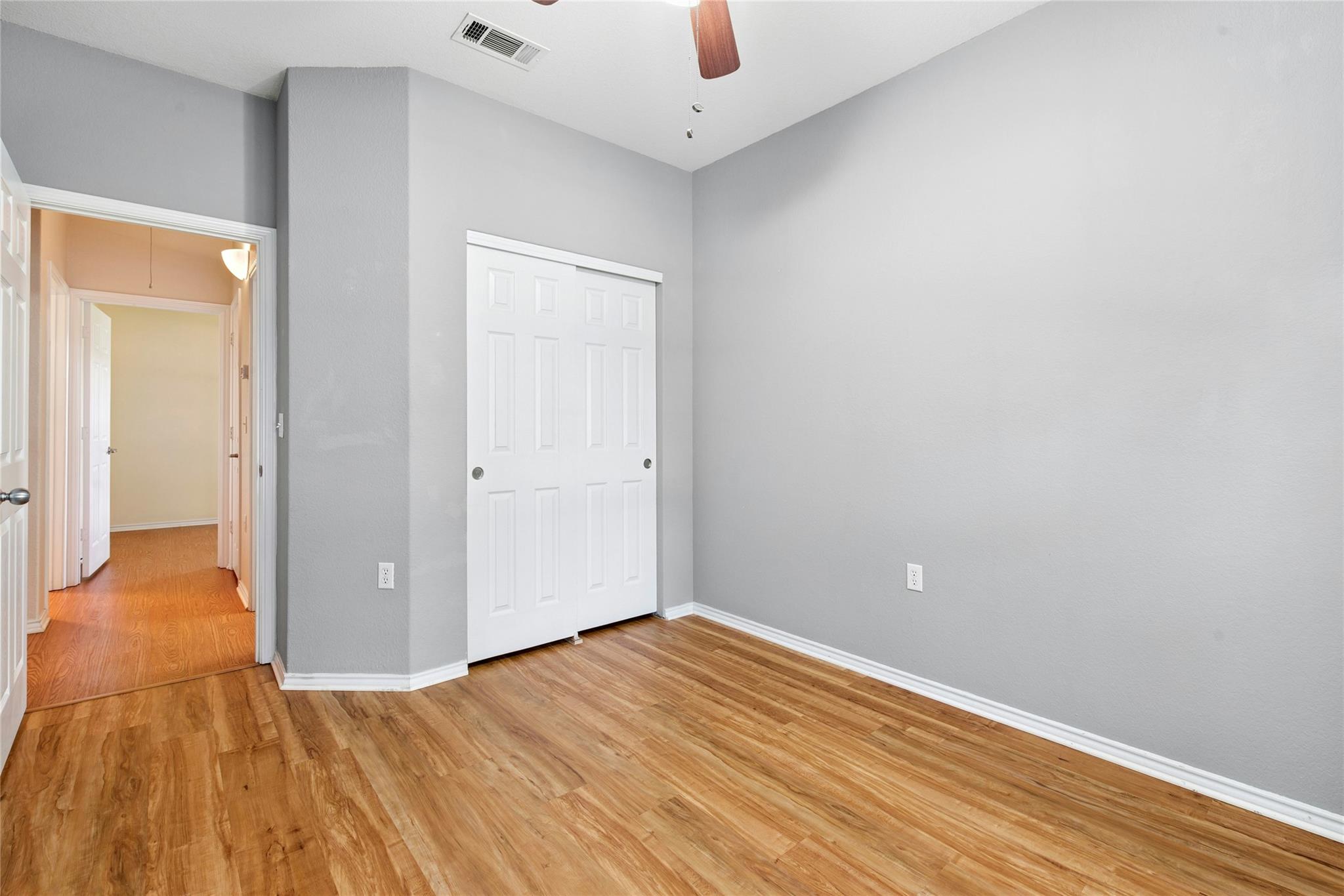 611 Farm Hill Dr, Georgetown, TX 78633