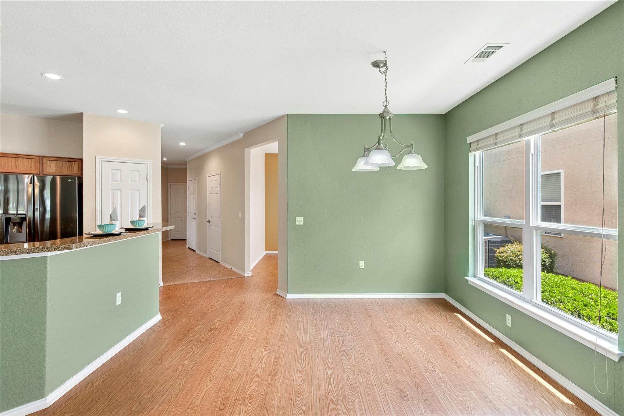 611 Farm Hill Dr, Georgetown, TX 78633
