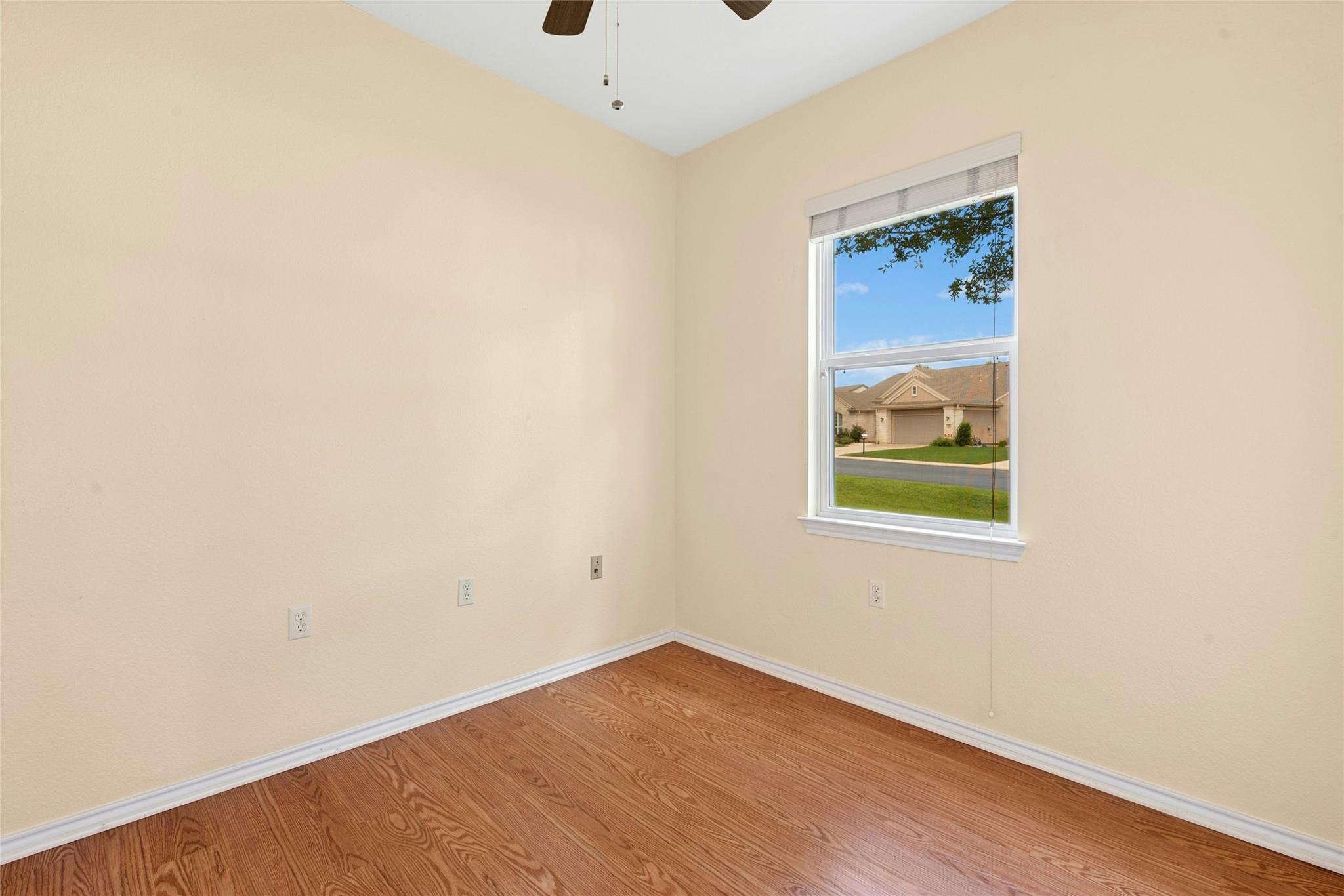 611 Farm Hill Dr, Georgetown, TX 78633