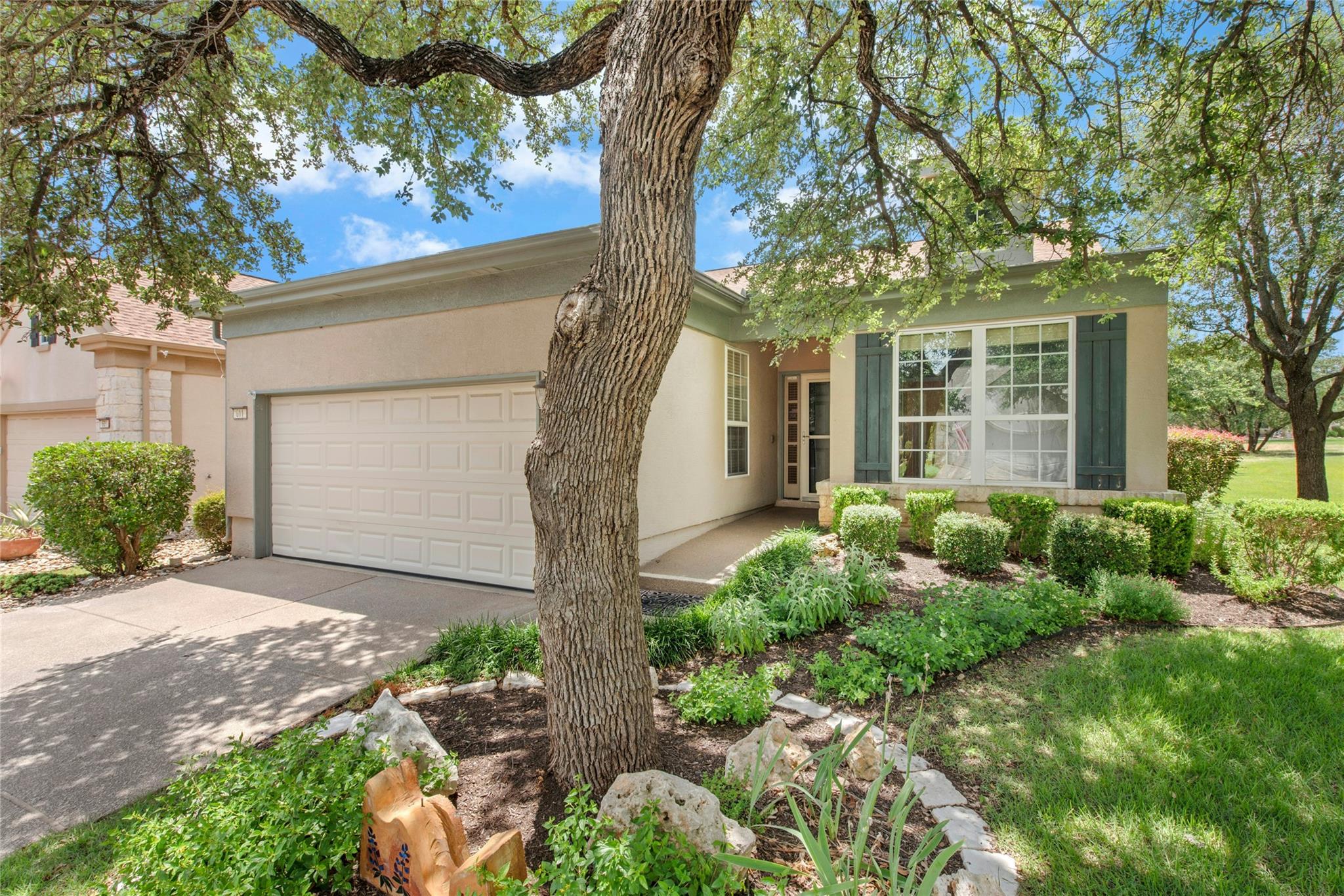 611 Farm Hill Dr, Georgetown, TX 78633