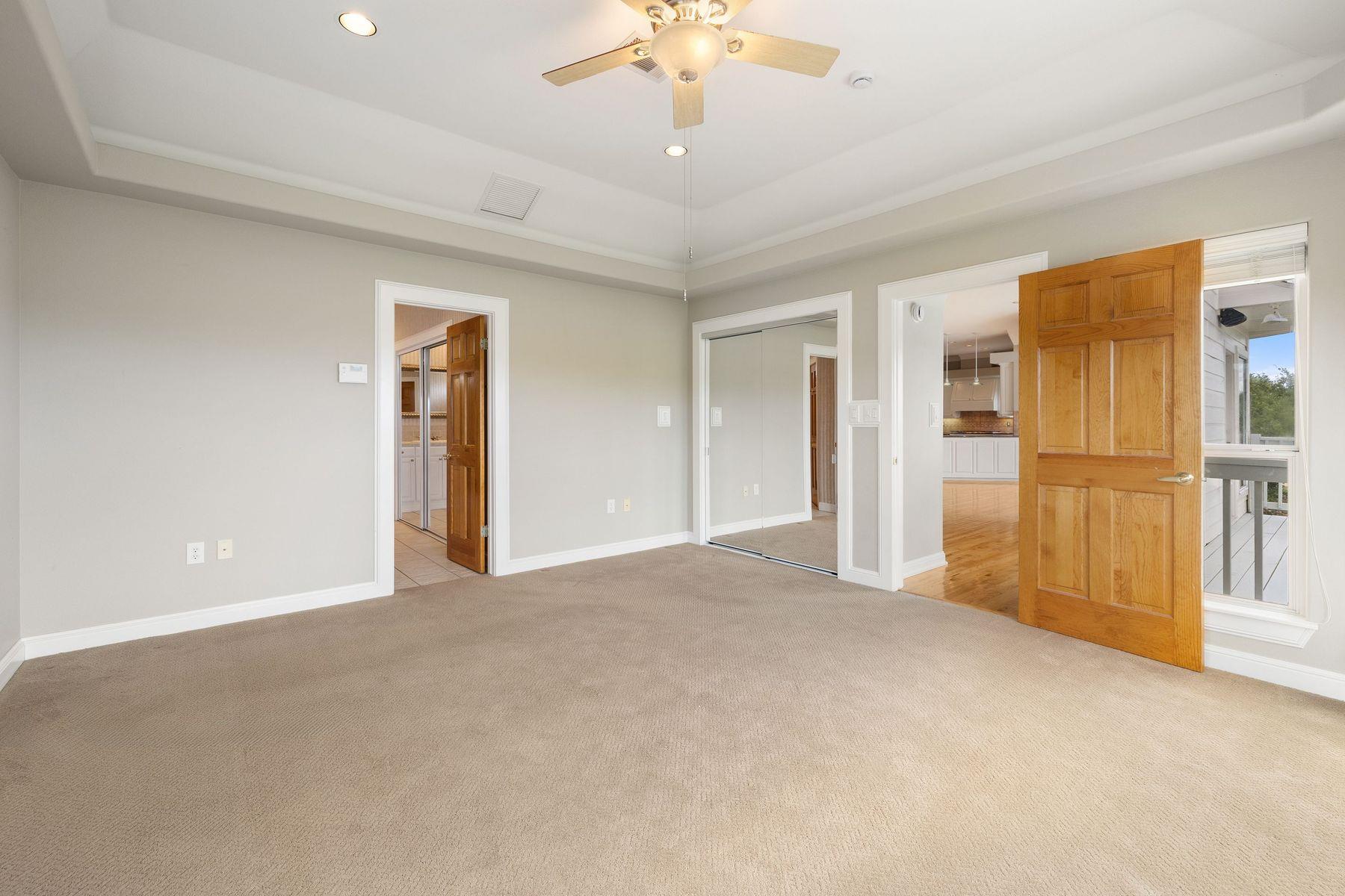 4921 Creek Meadow Cv, Spicewood, TX 78669