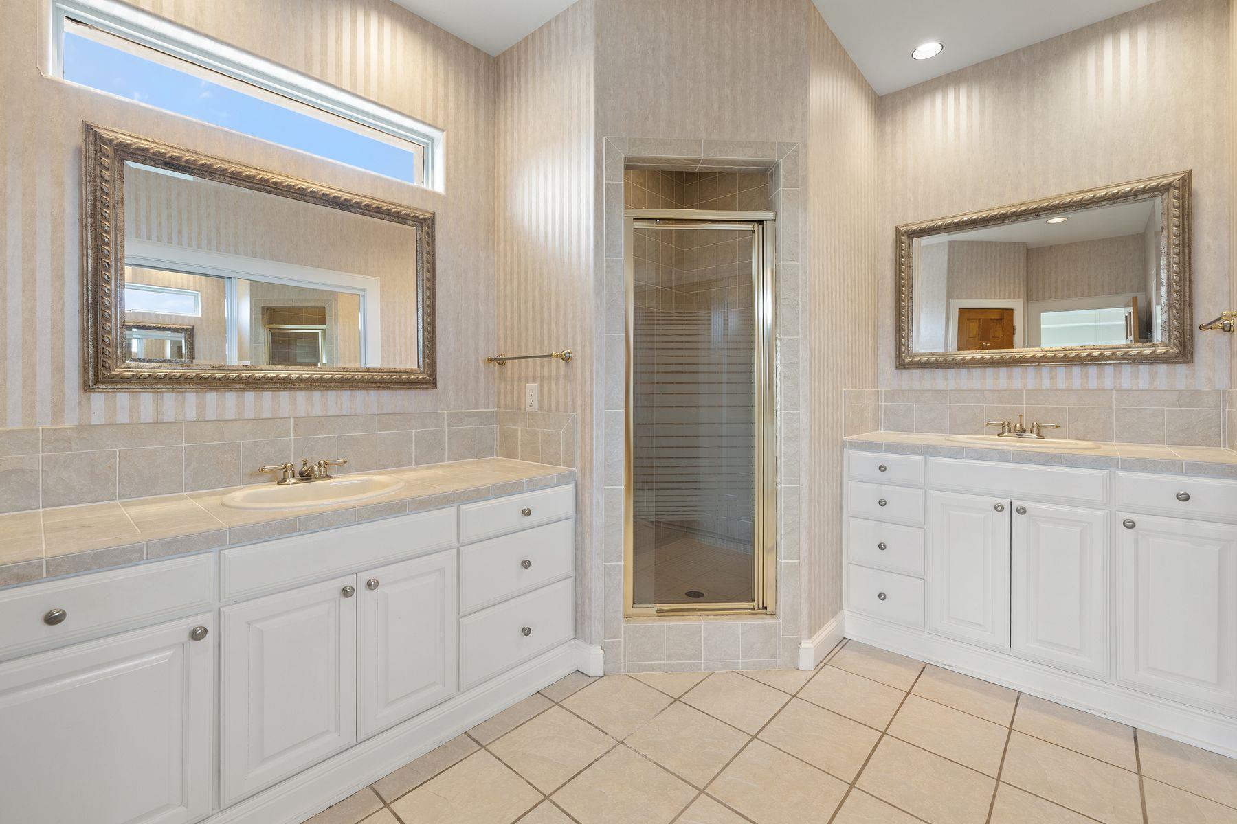 4921 Creek Meadow Cv, Spicewood, TX 78669