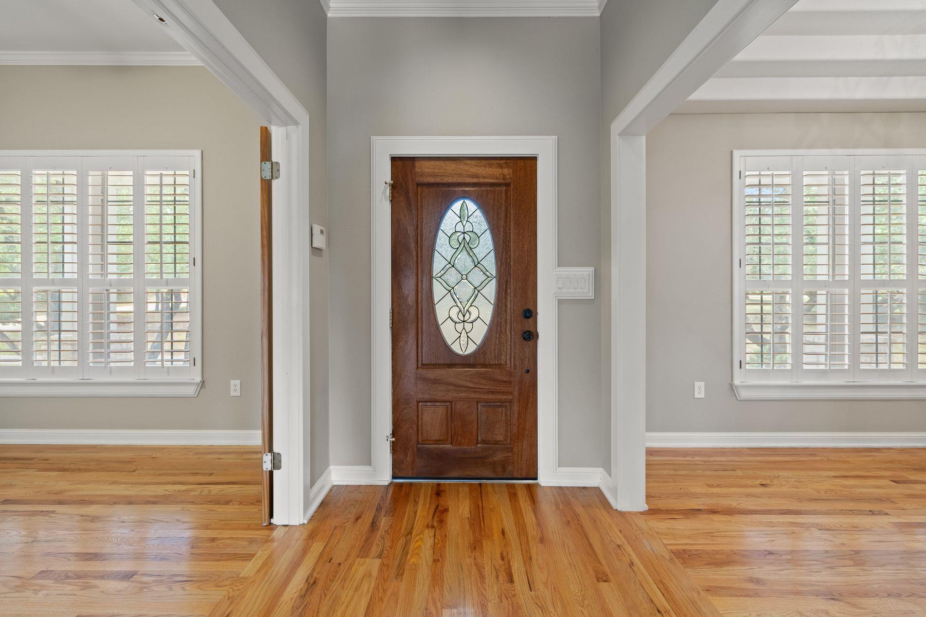 4921 Creek Meadow Cv, Spicewood, TX 78669