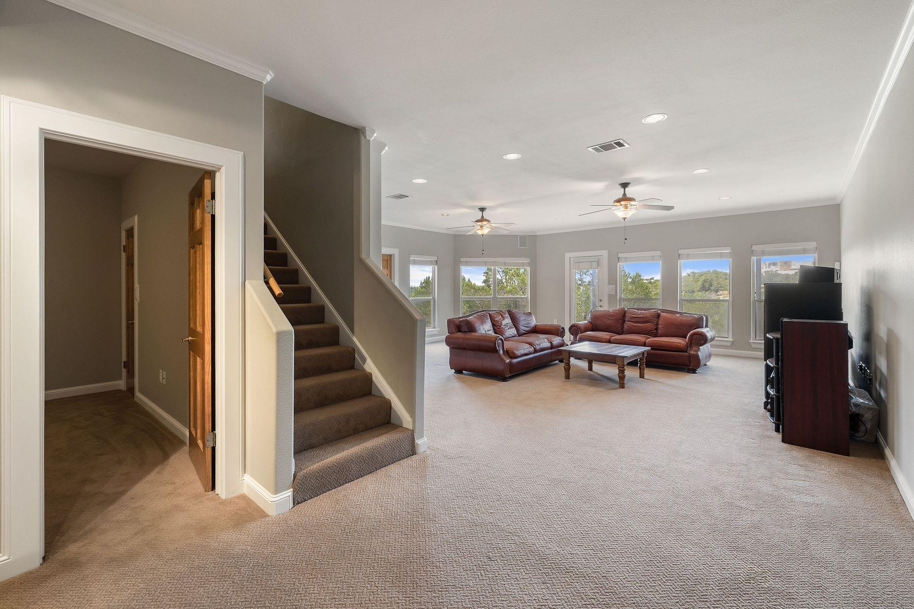 4921 Creek Meadow Cv, Spicewood, TX 78669