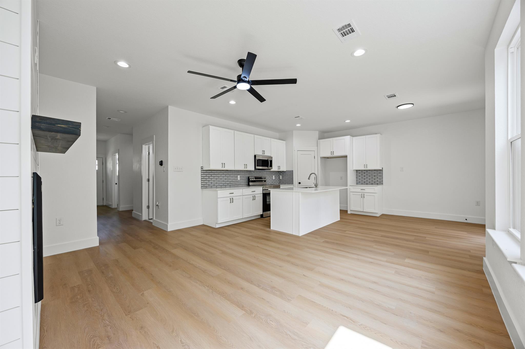 161 Honopu Dr, Bastrop, TX 78602