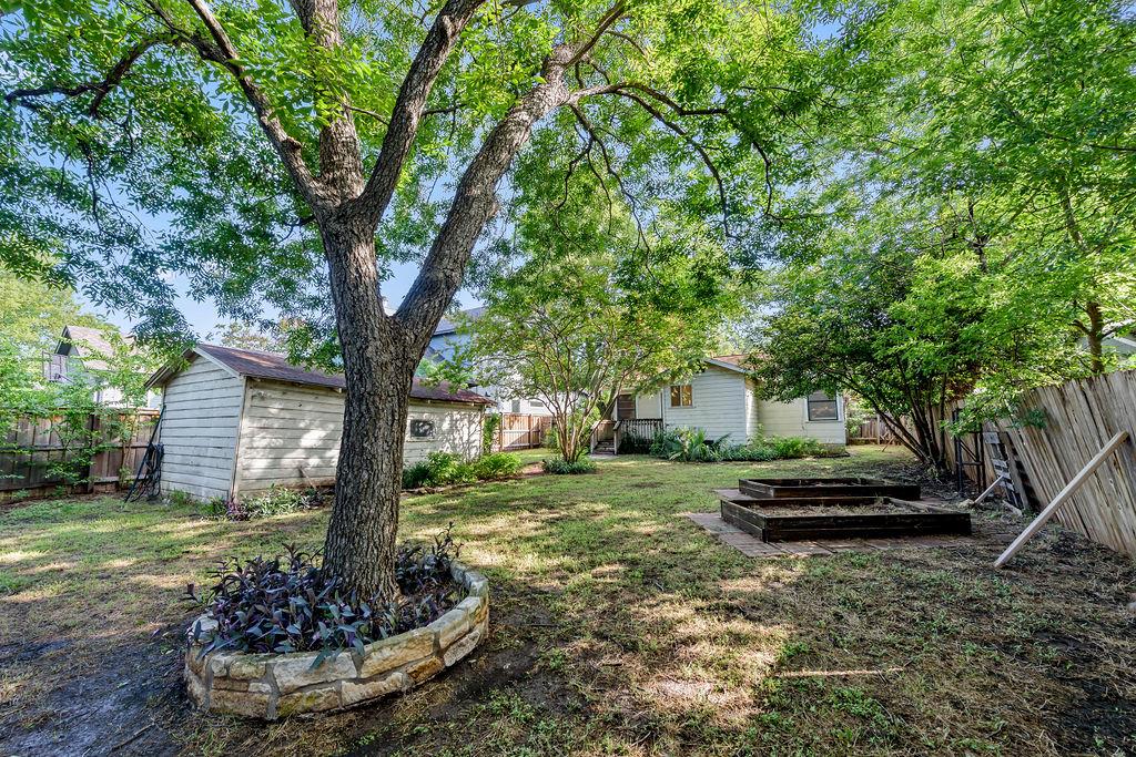 1301 Piedmont Ave, Austin, TX 78757