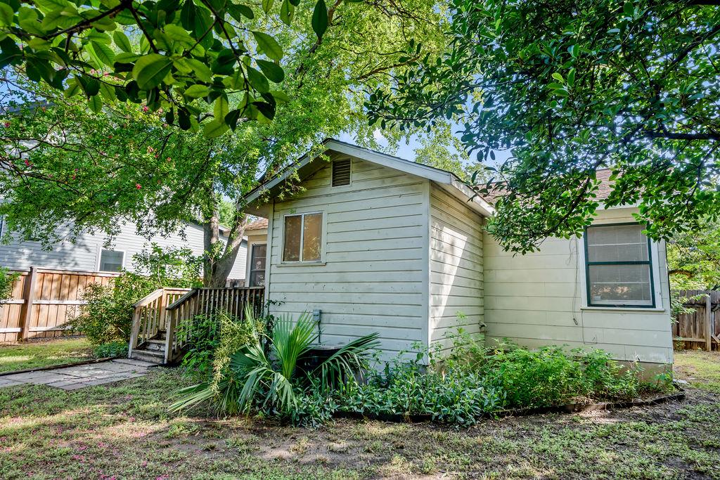 1301 Piedmont Ave, Austin, TX 78757