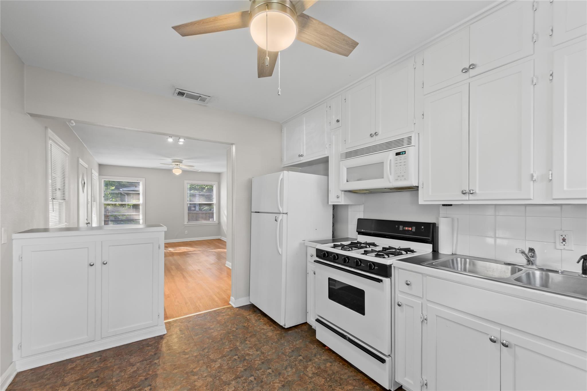 1301 Piedmont Ave, Austin, TX 78757