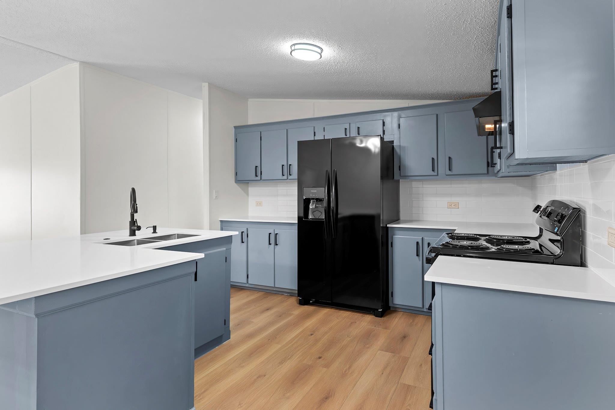 106 Augusta Place Dr, Liberty Hill, TX 78642