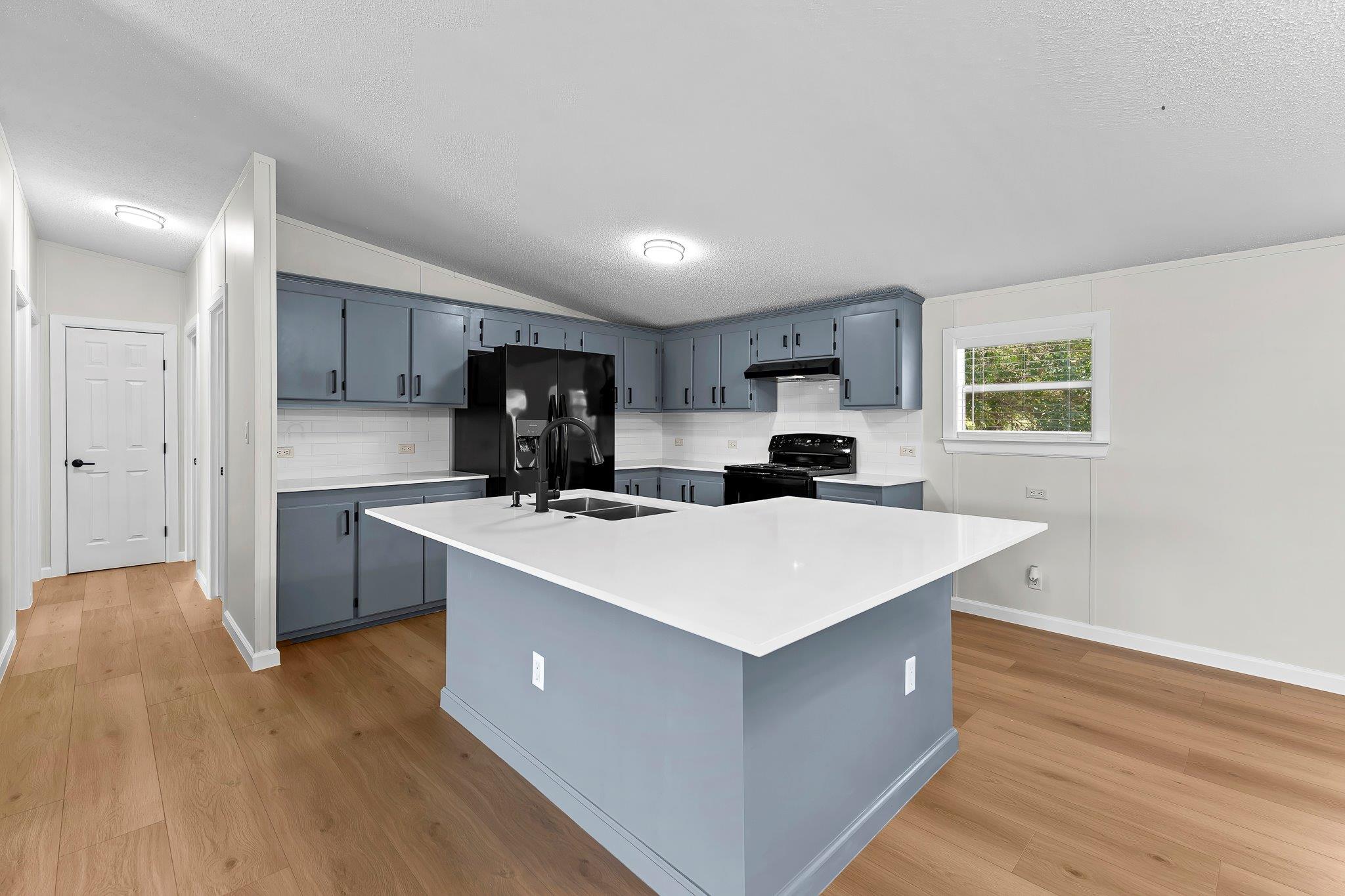 106 Augusta Place Dr, Liberty Hill, TX 78642