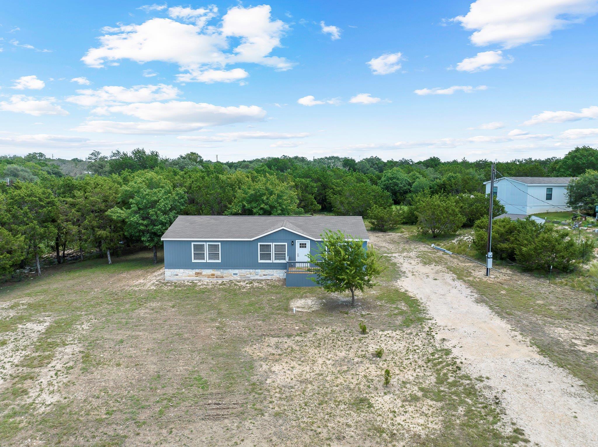106 Augusta Place Dr, Liberty Hill, TX 78642